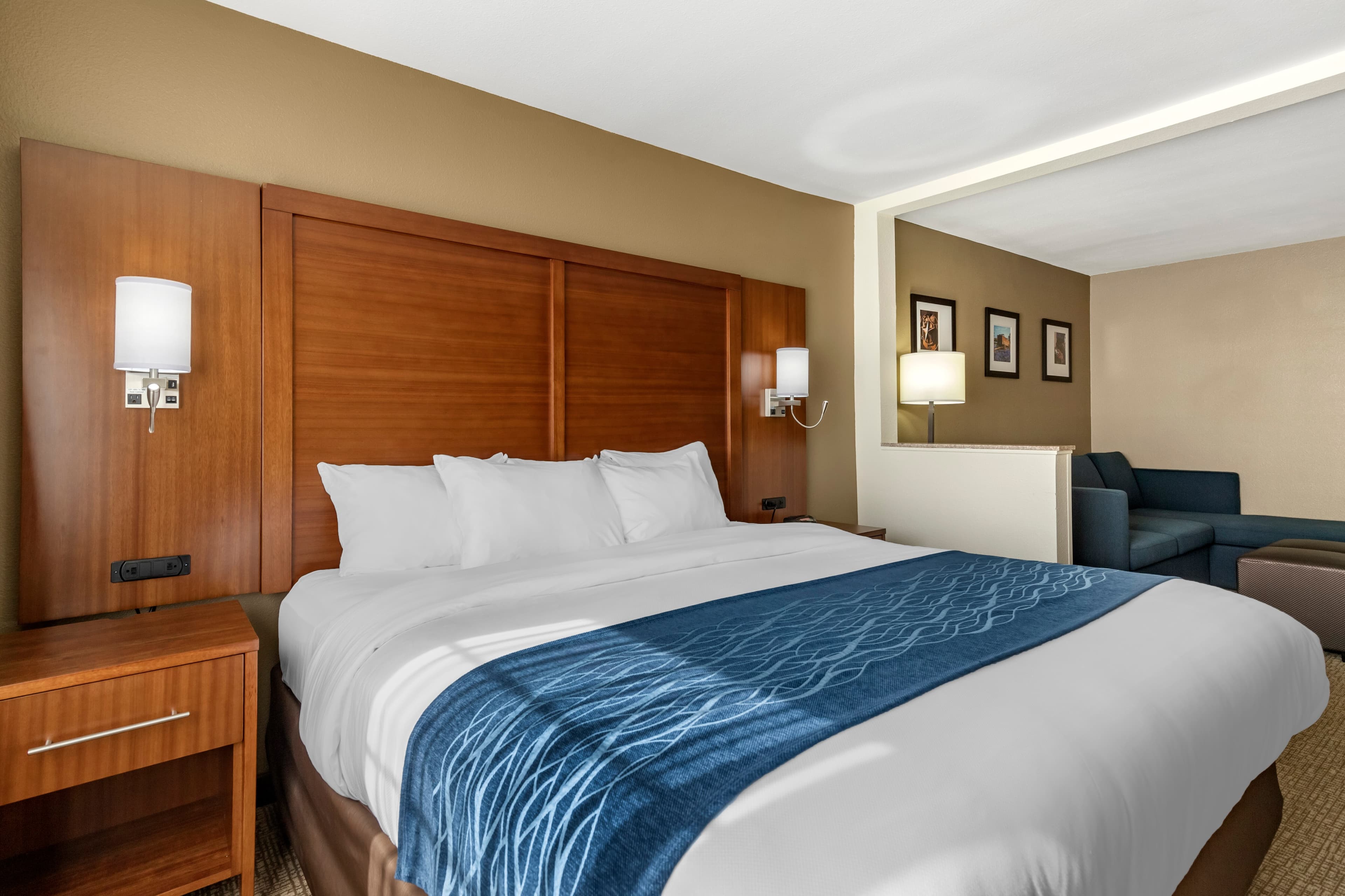 Comfort Inn & Suites Texas Hill Country — 31