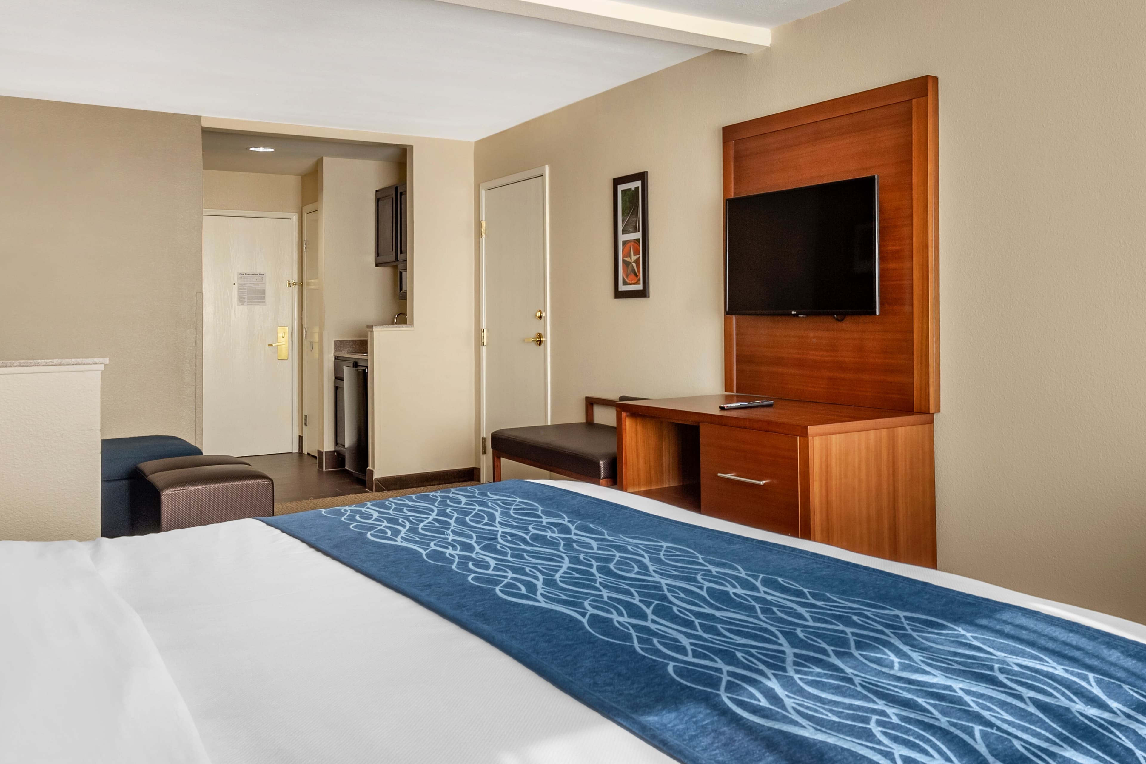 Comfort Inn & Suites Texas Hill Country — 32