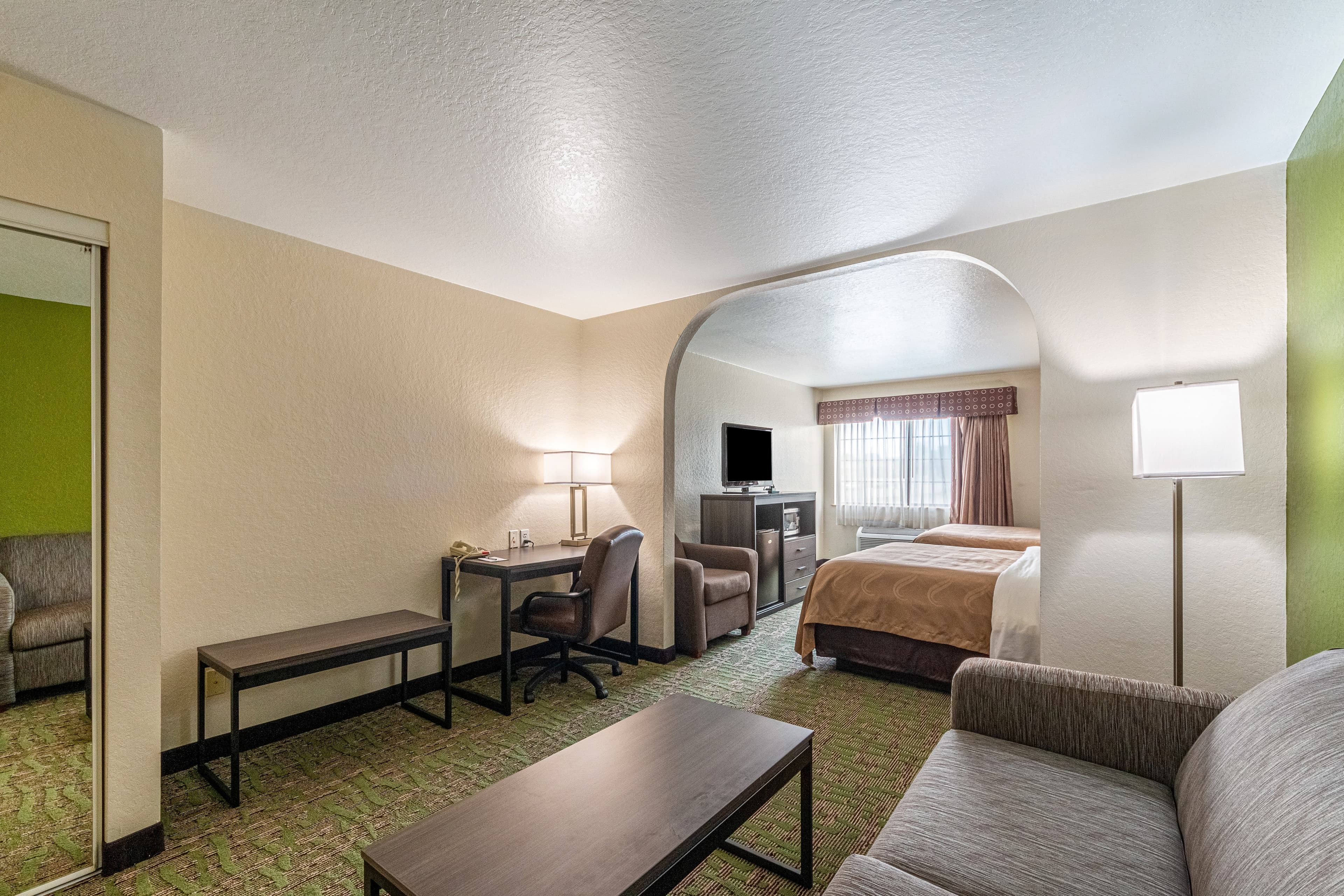 Quality Suites San Antonio Brooks City Base — 15