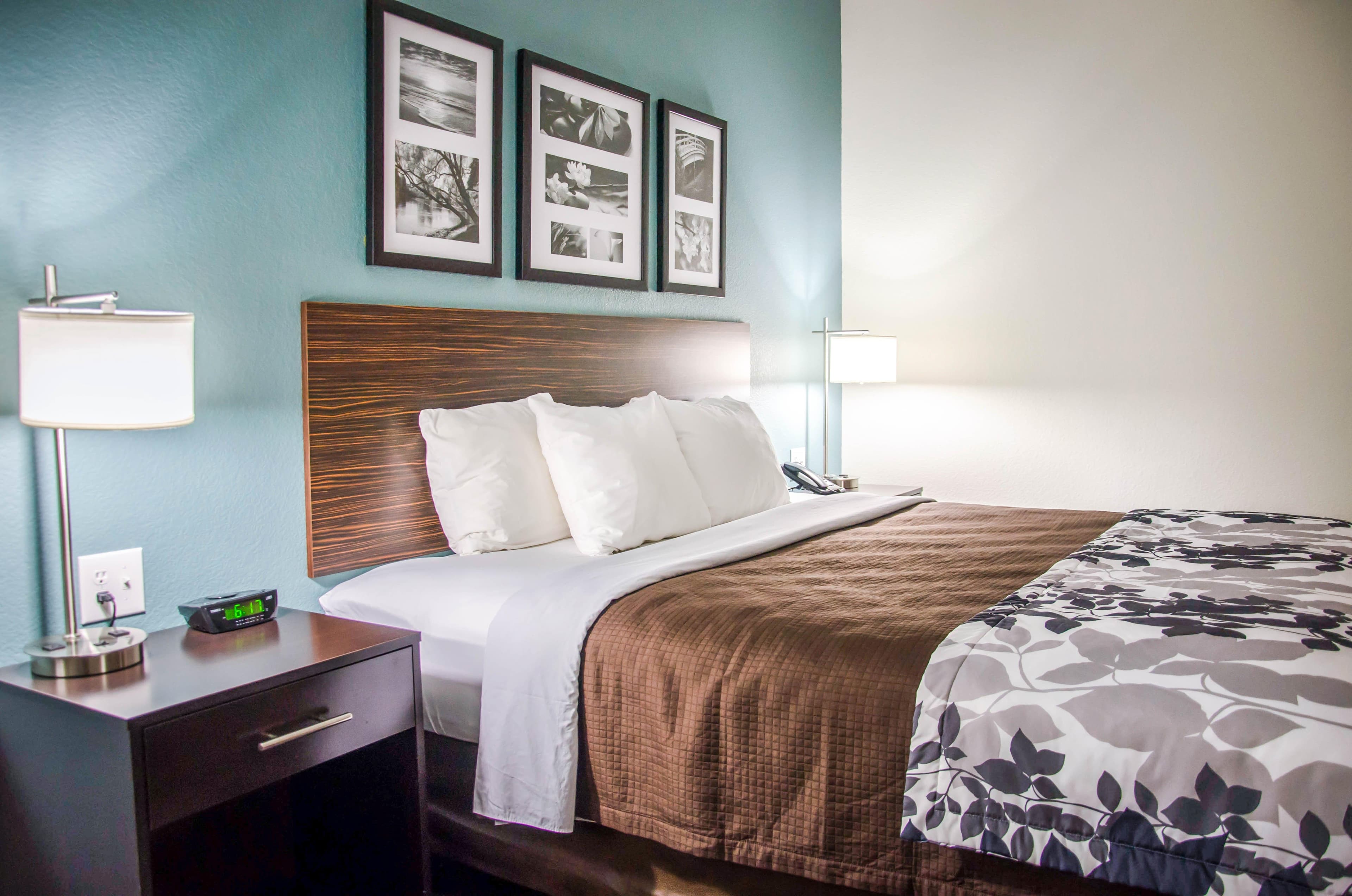 Sleep Inn & Suites Center — 17
