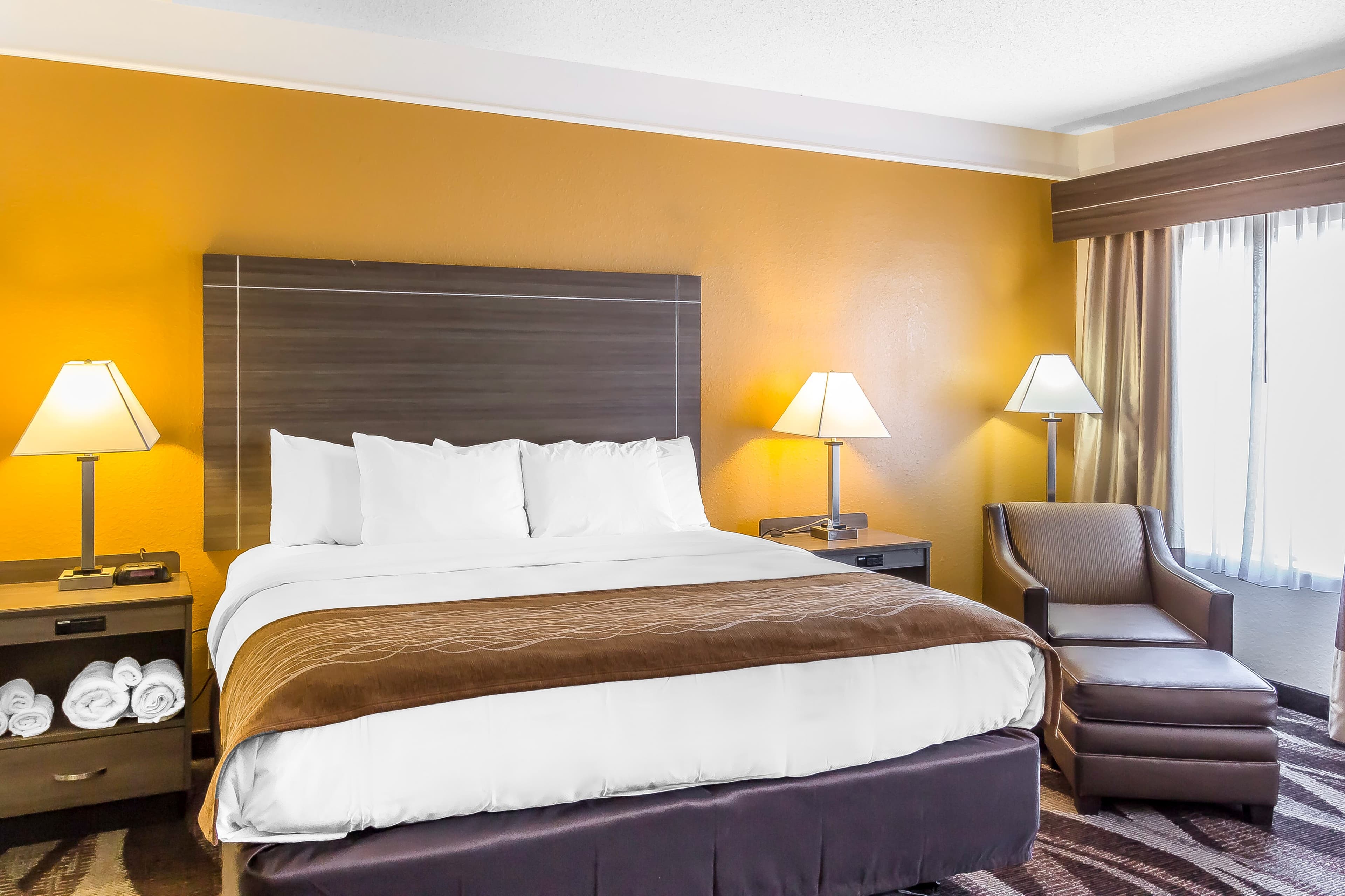 Comfort Inn near Frost Bank Center — 6