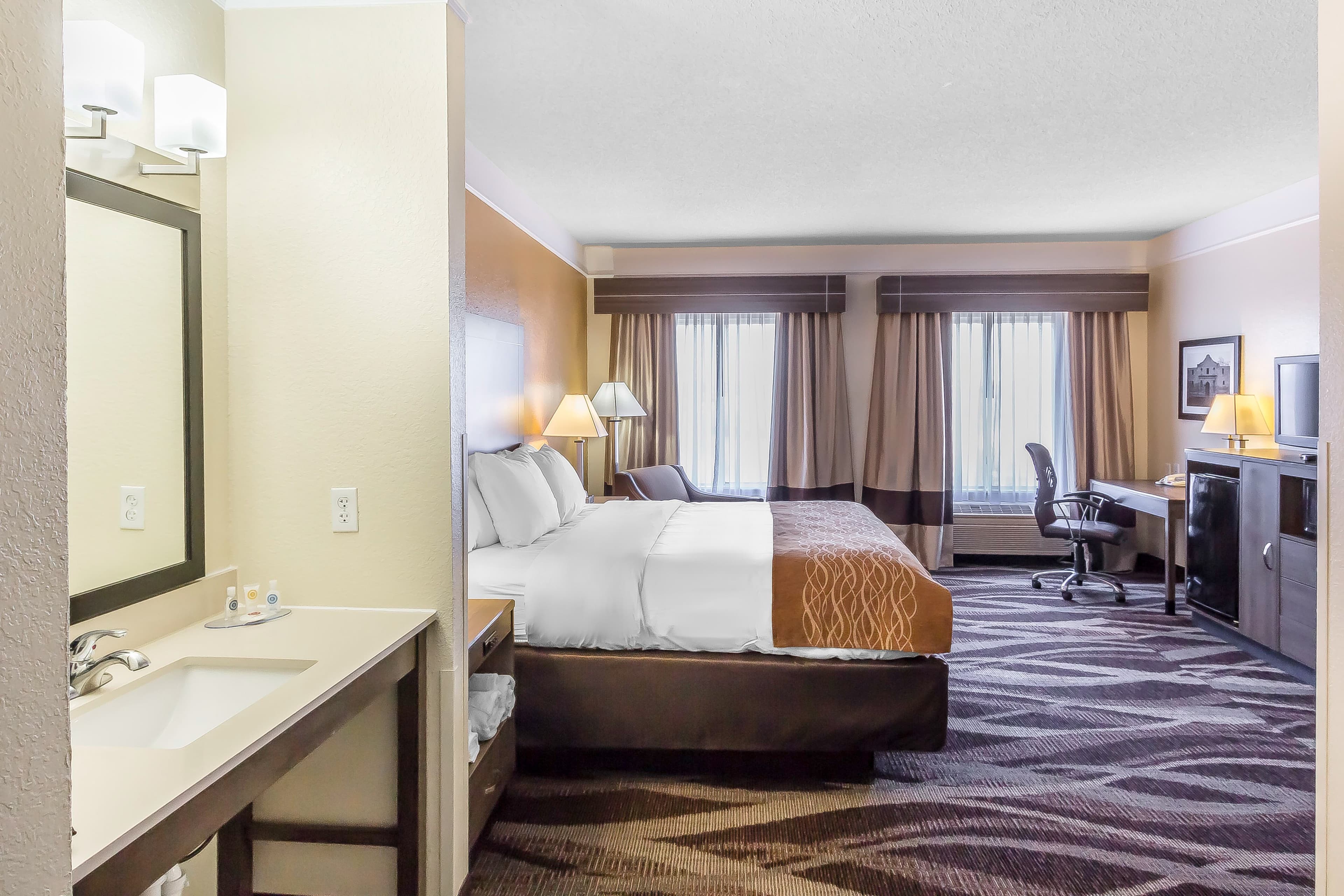Comfort Inn near Frost Bank Center — 3