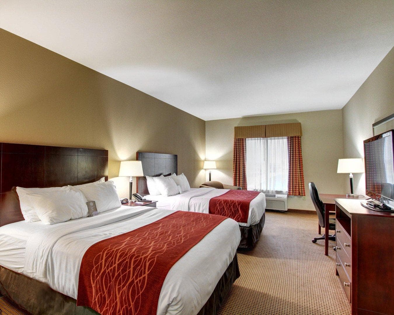 Comfort Inn & Suites Alvarado — 6