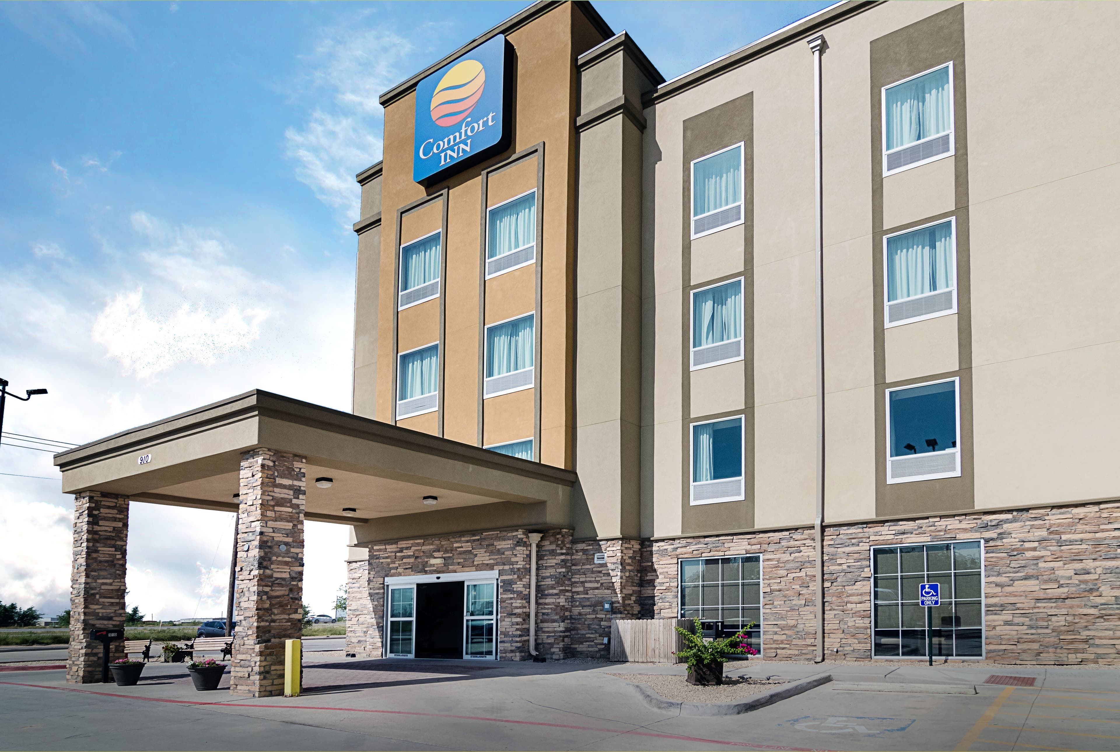 Comfort Inn Midland South I-20 - Image 1
