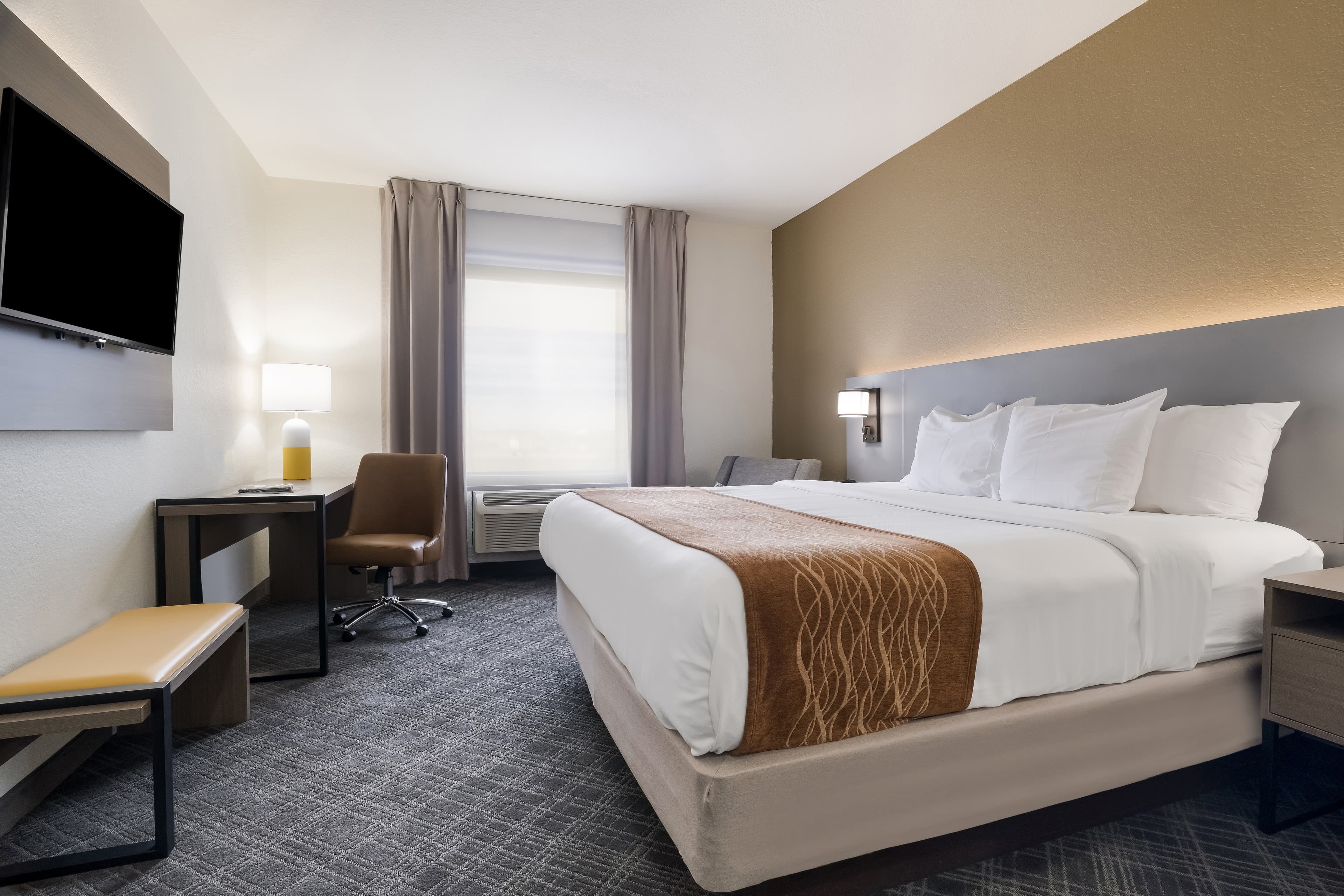 Comfort Inn & Suites Victoria North — 12
