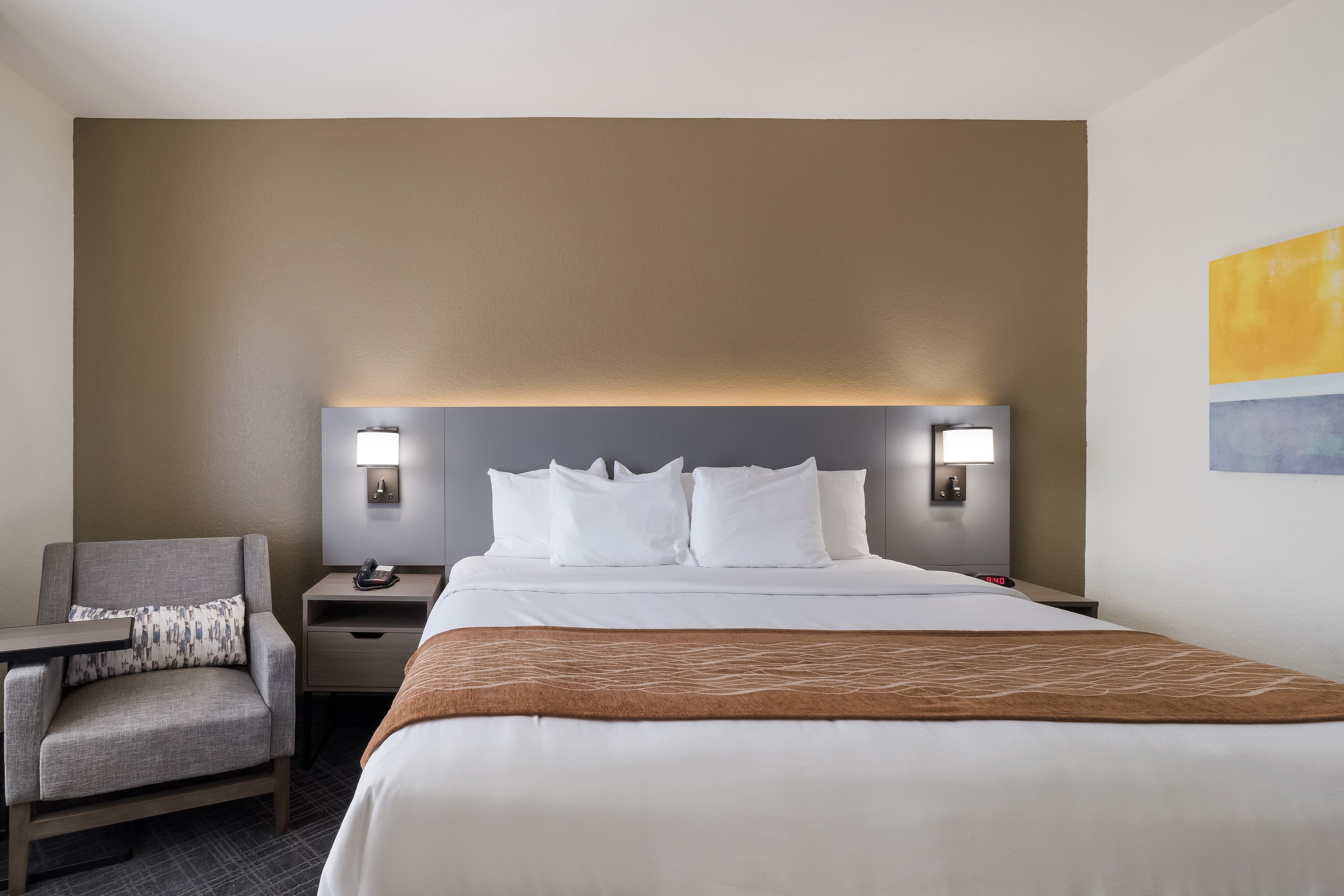 Comfort Inn & Suites Victoria North — 15