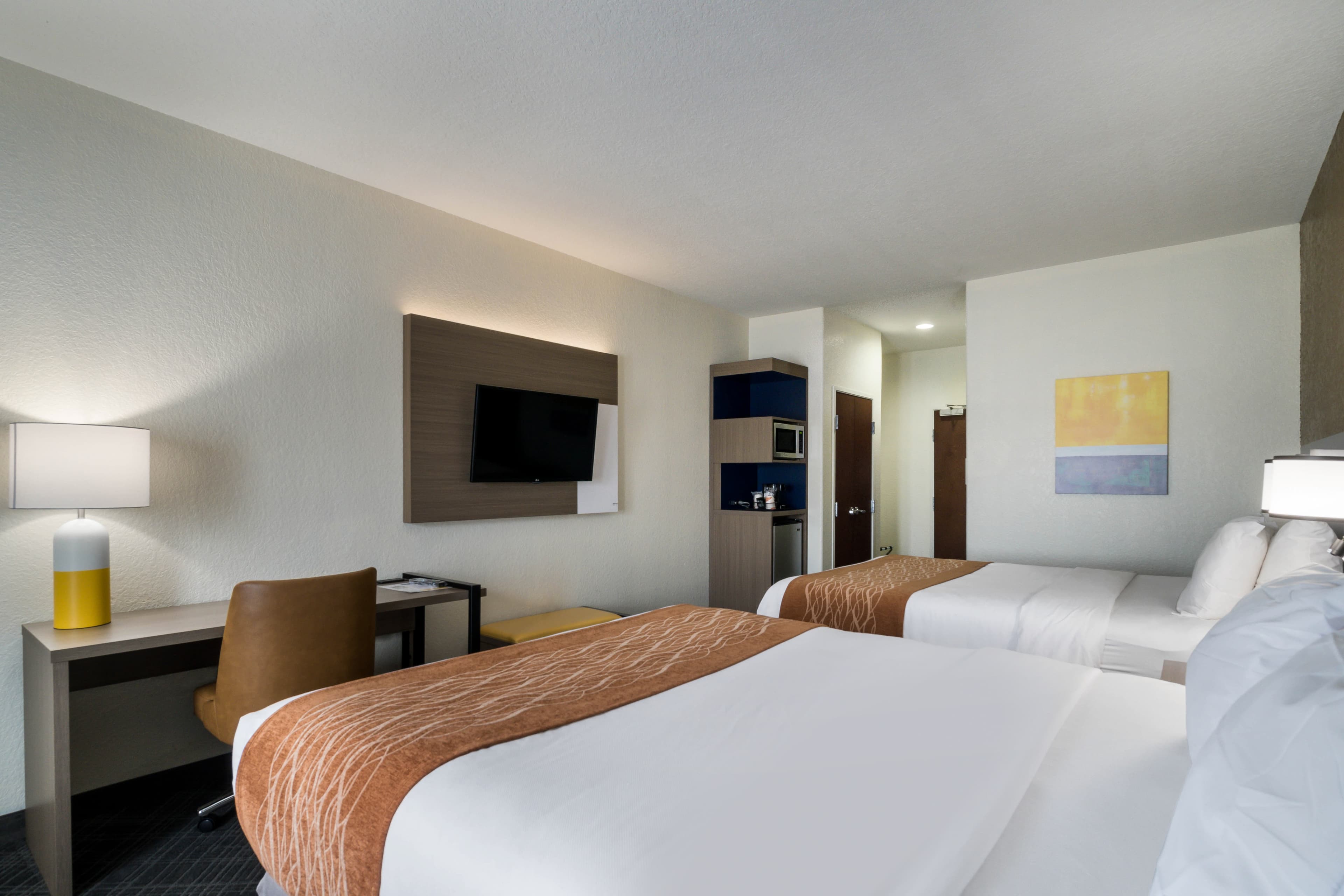 Comfort Inn & Suites Victoria North — 24