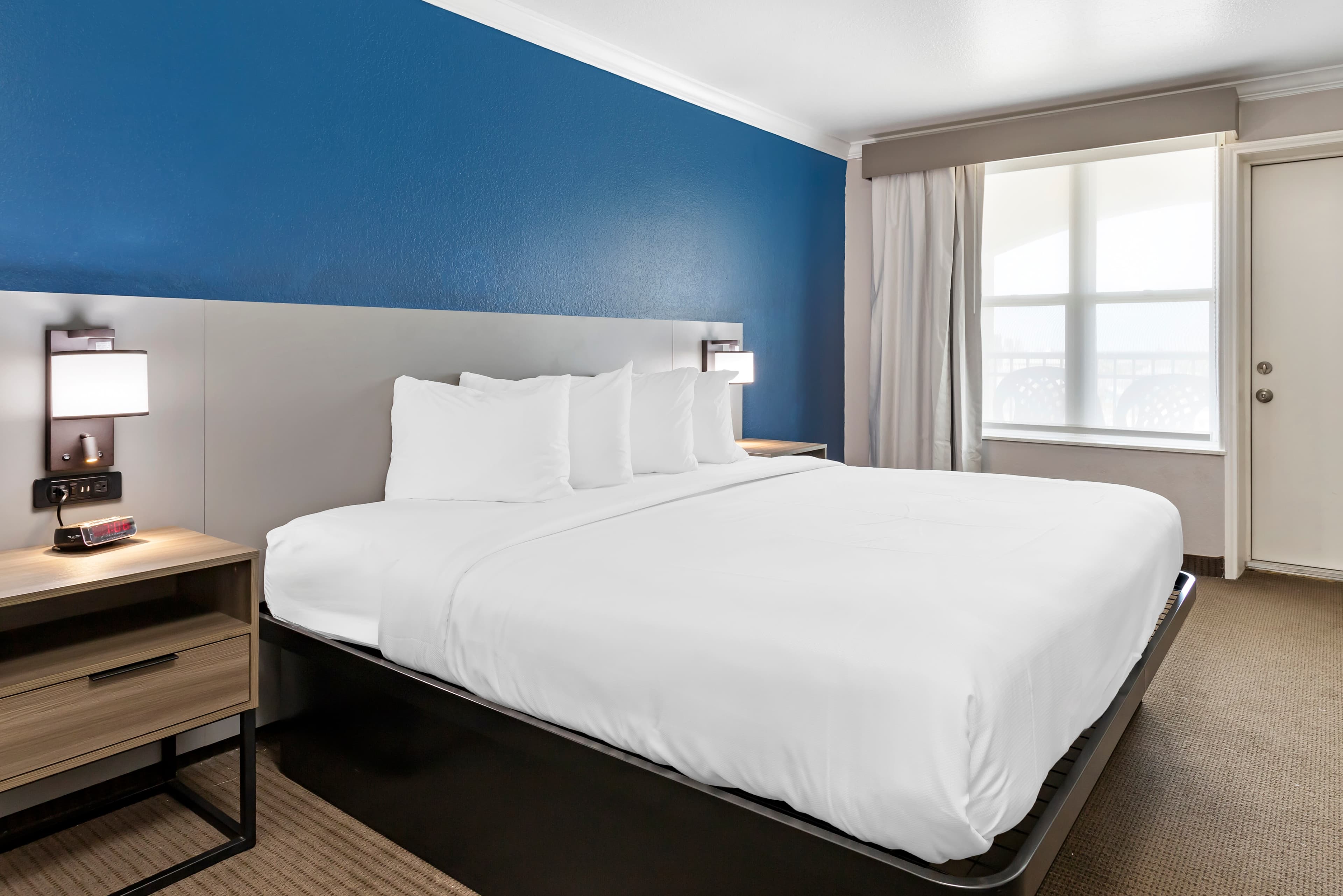 Comfort Inn & Suites Galveston Central Island near Pier — 14