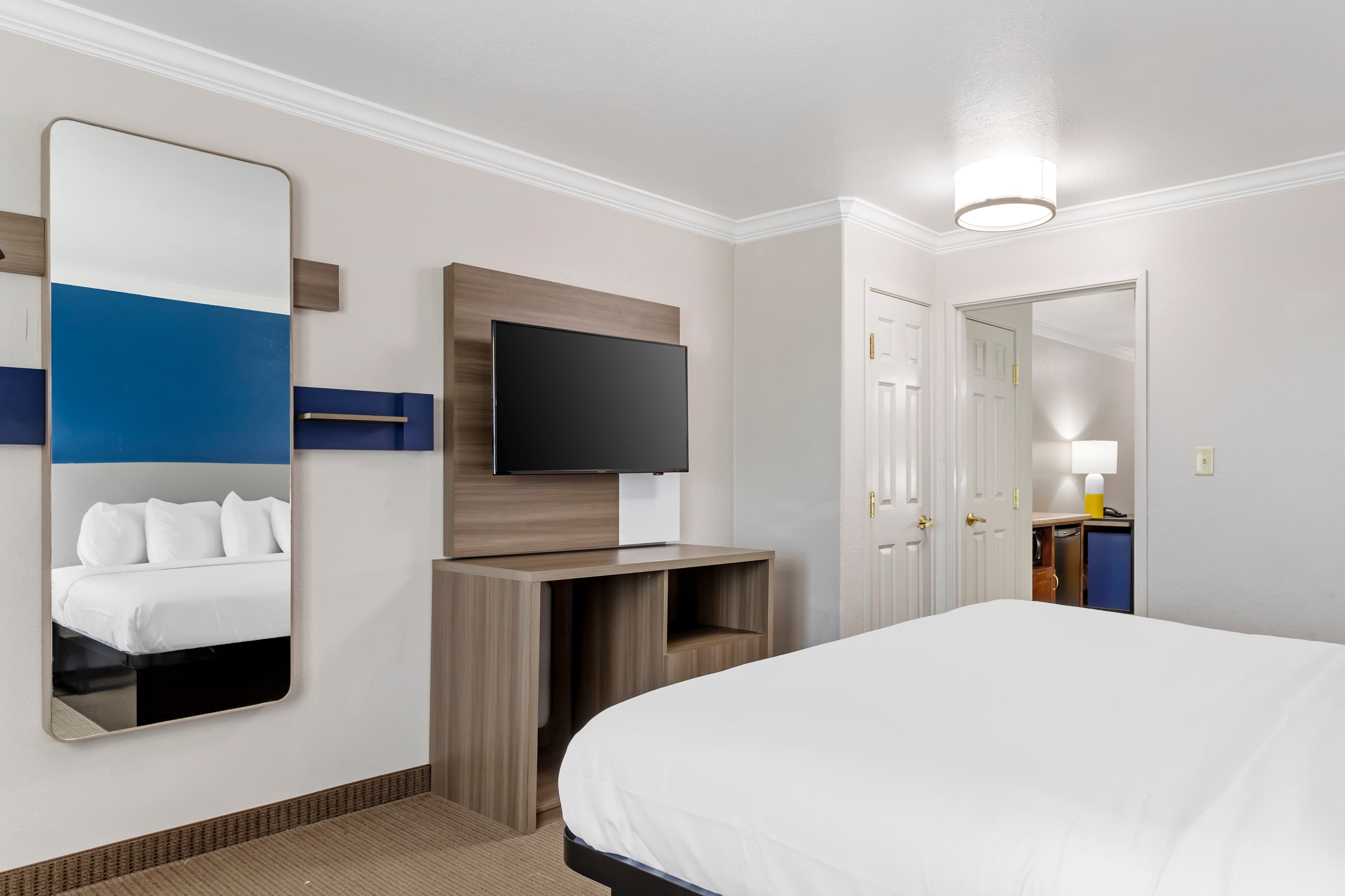 Comfort Inn & Suites Galveston Central Island near Pier — 15