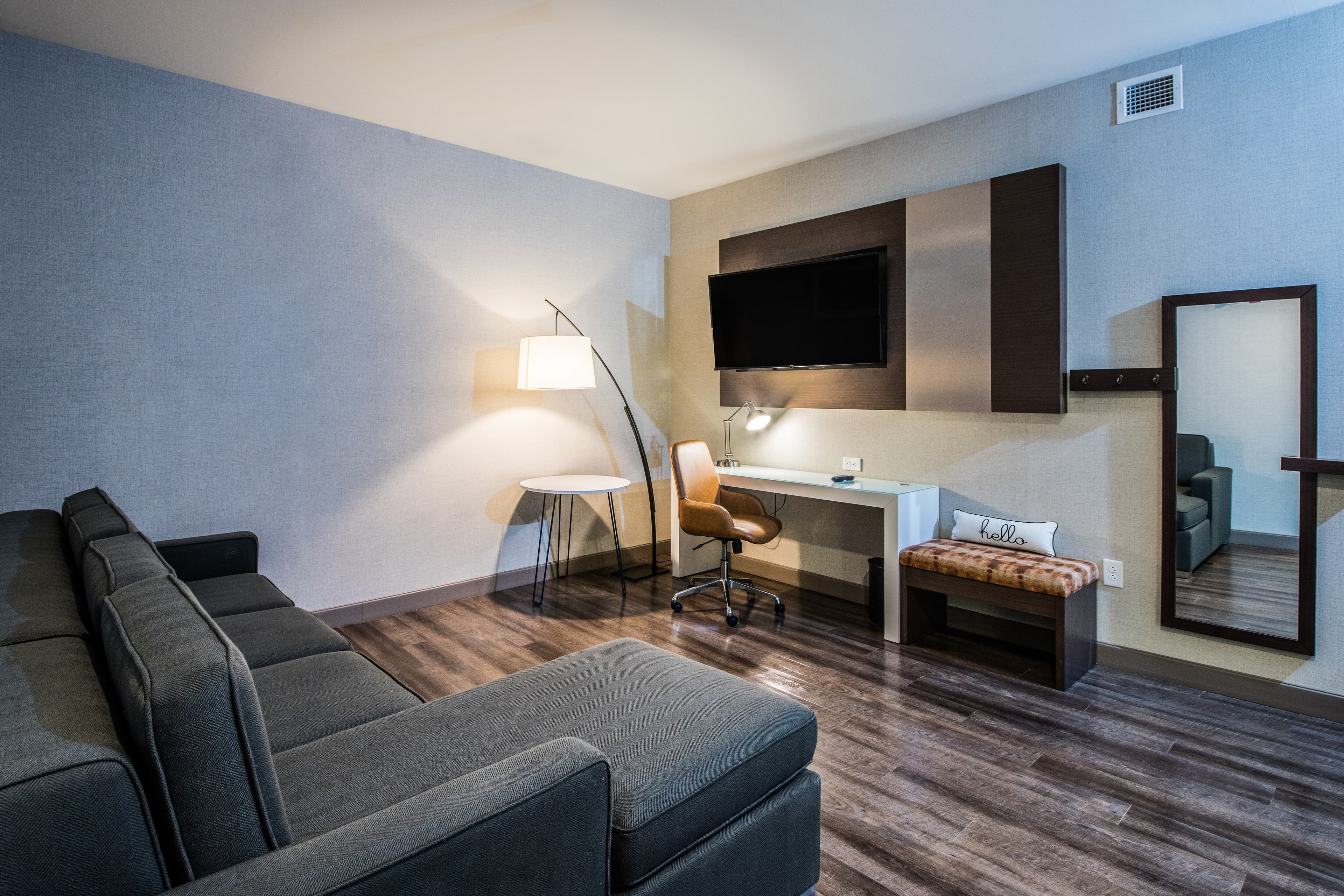 Cambria Hotel McAllen Convention Center - Image 2