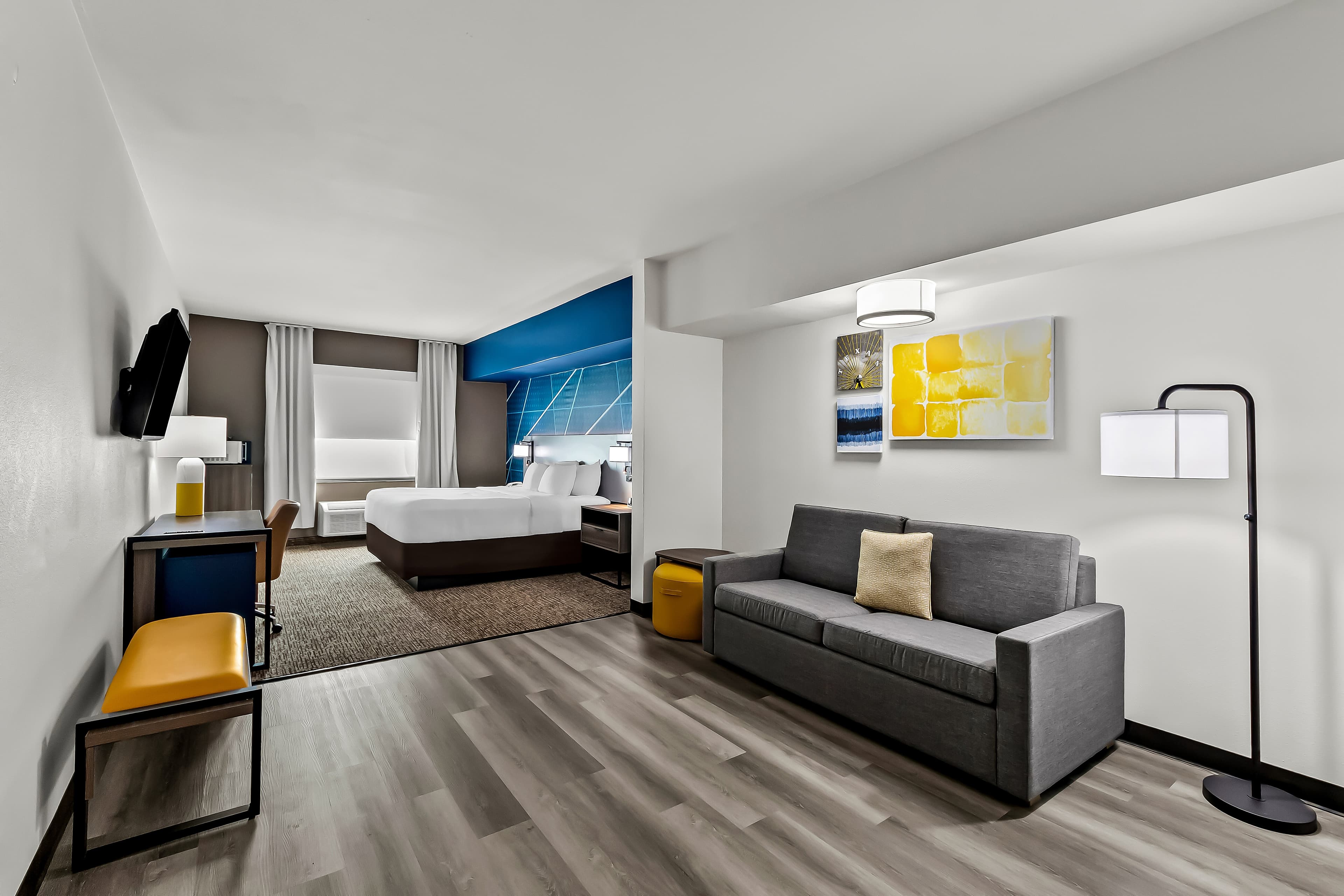 Comfort Inn & Suites Donna near I-2 — 17