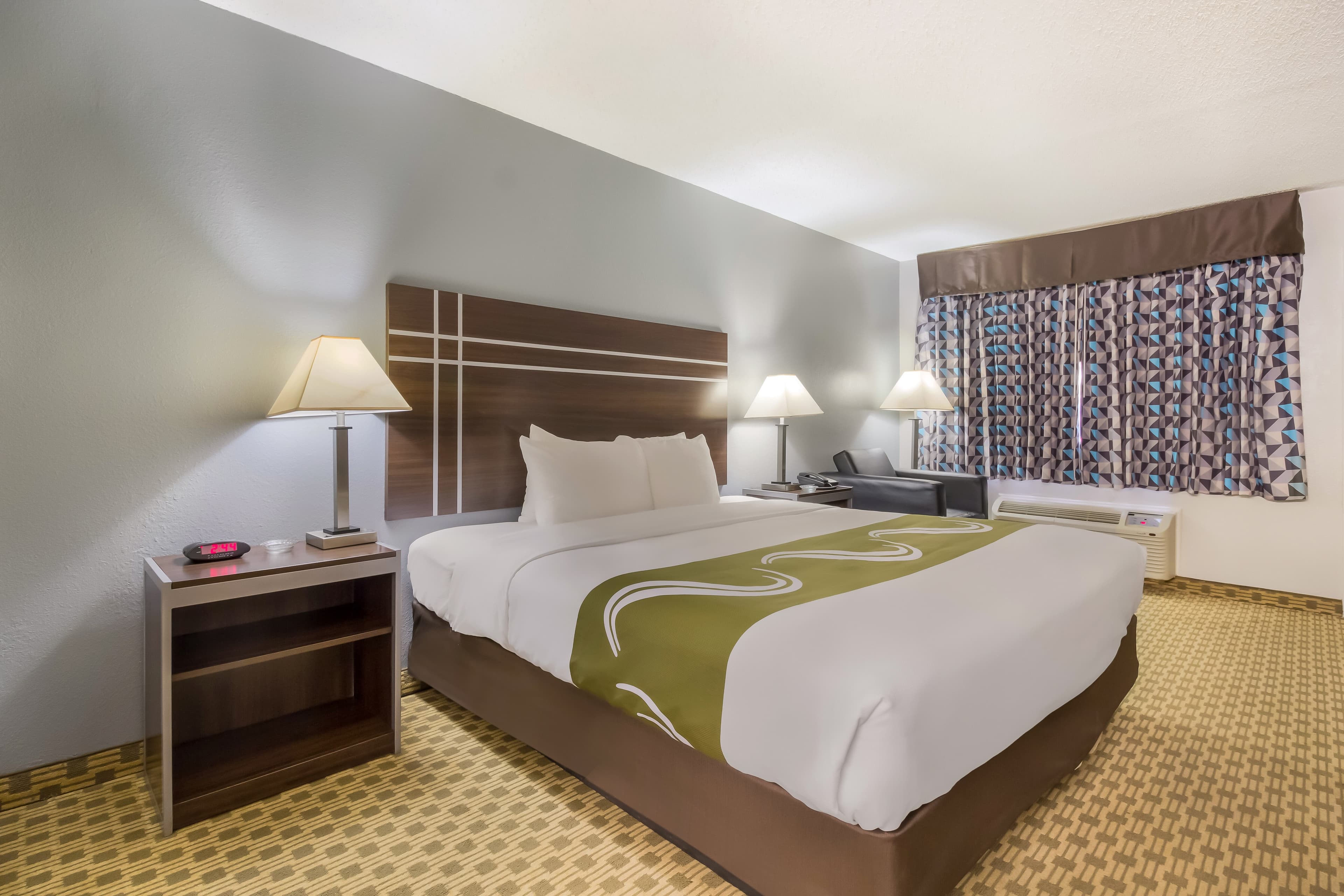 Quality Inn Madisonville - Image 2