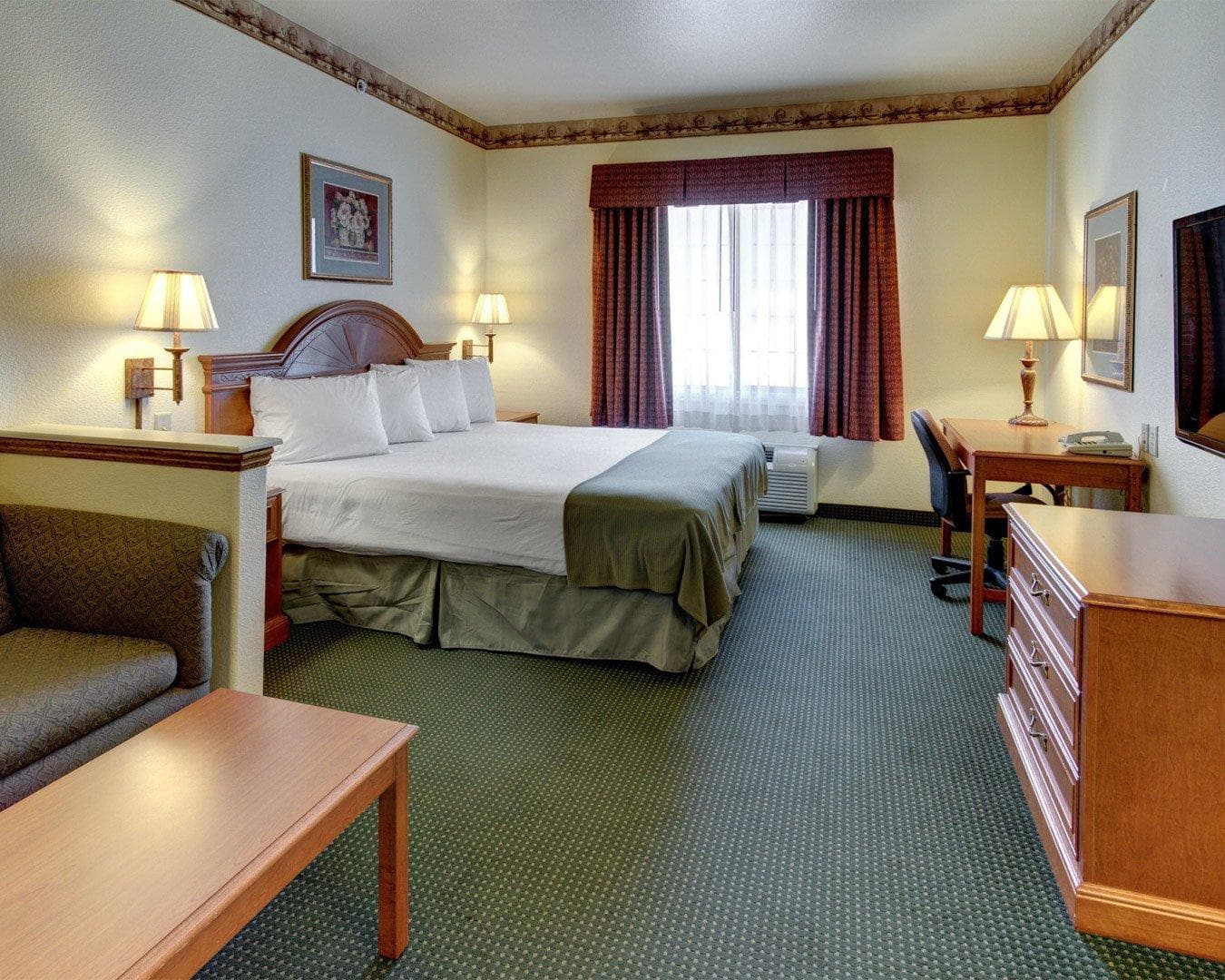 Quality Inn & Suites Glen Rose — 10