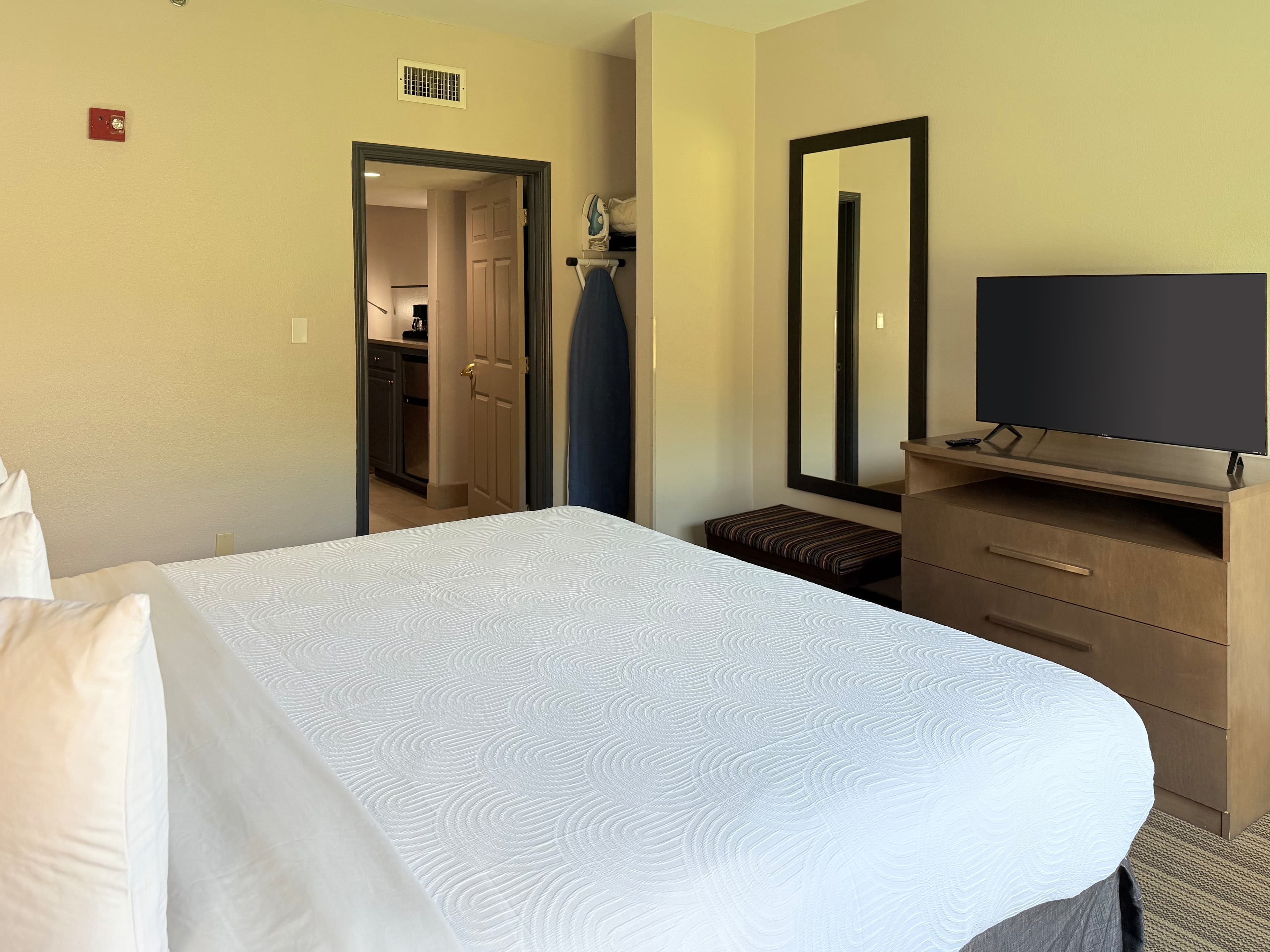 Country Inn & Suites by Radisson, Harlingen, TX — 6