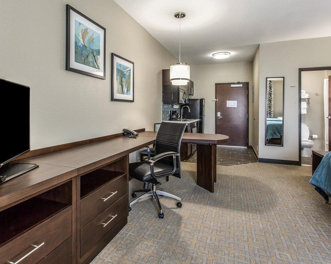 MainStay Suites Midland - Image 3