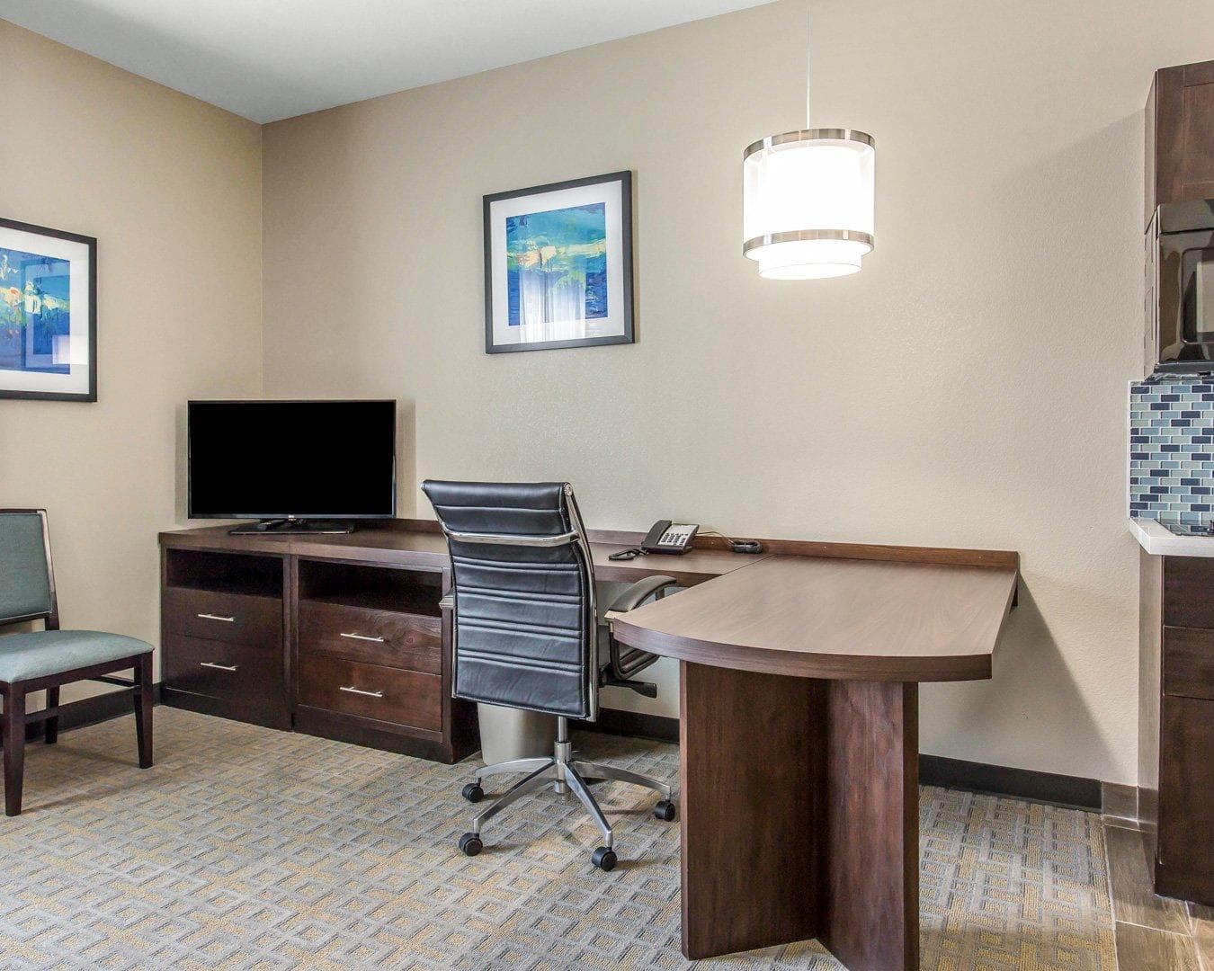MainStay Suites Midland — 26