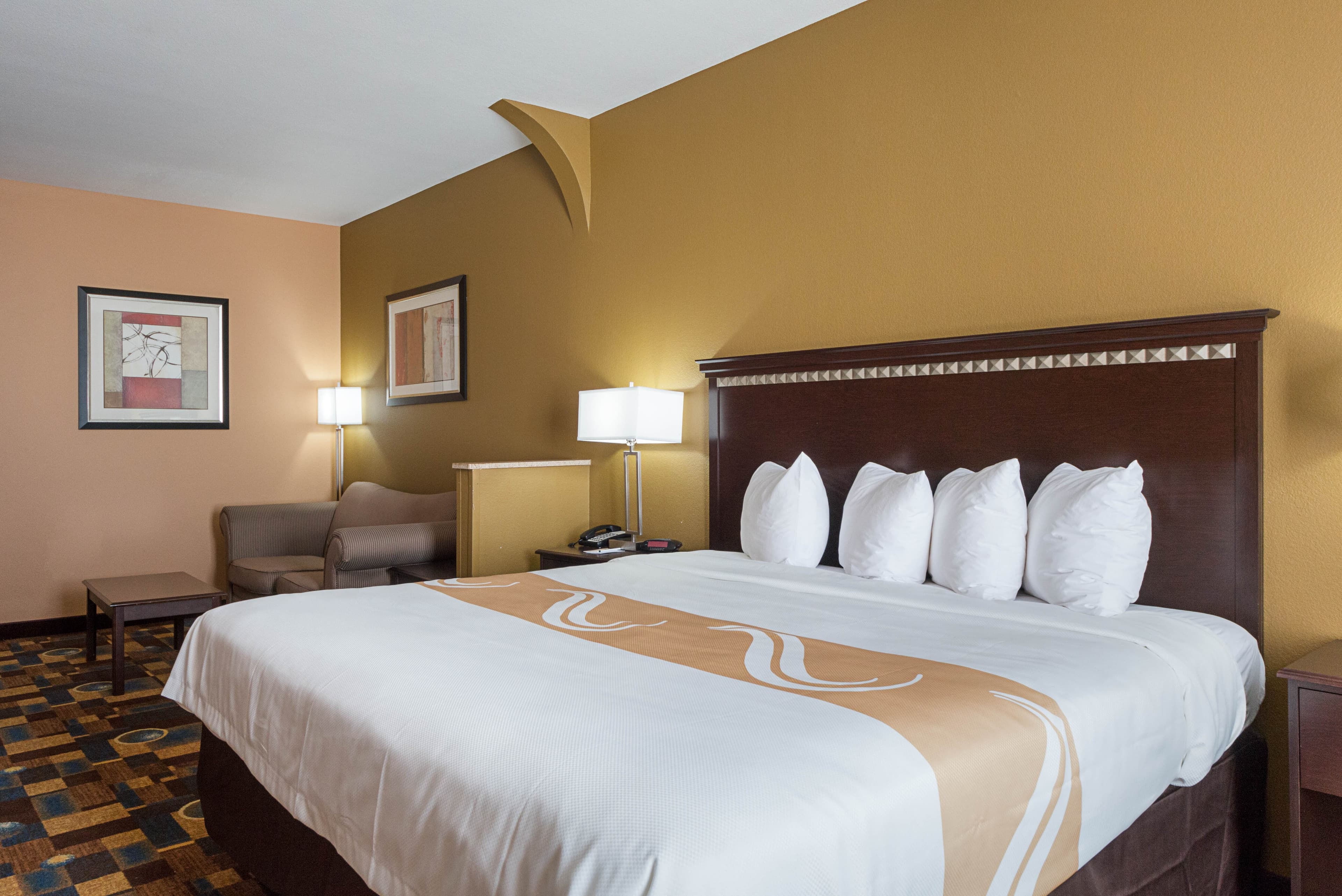 Quality Inn & Suites Buda — 14