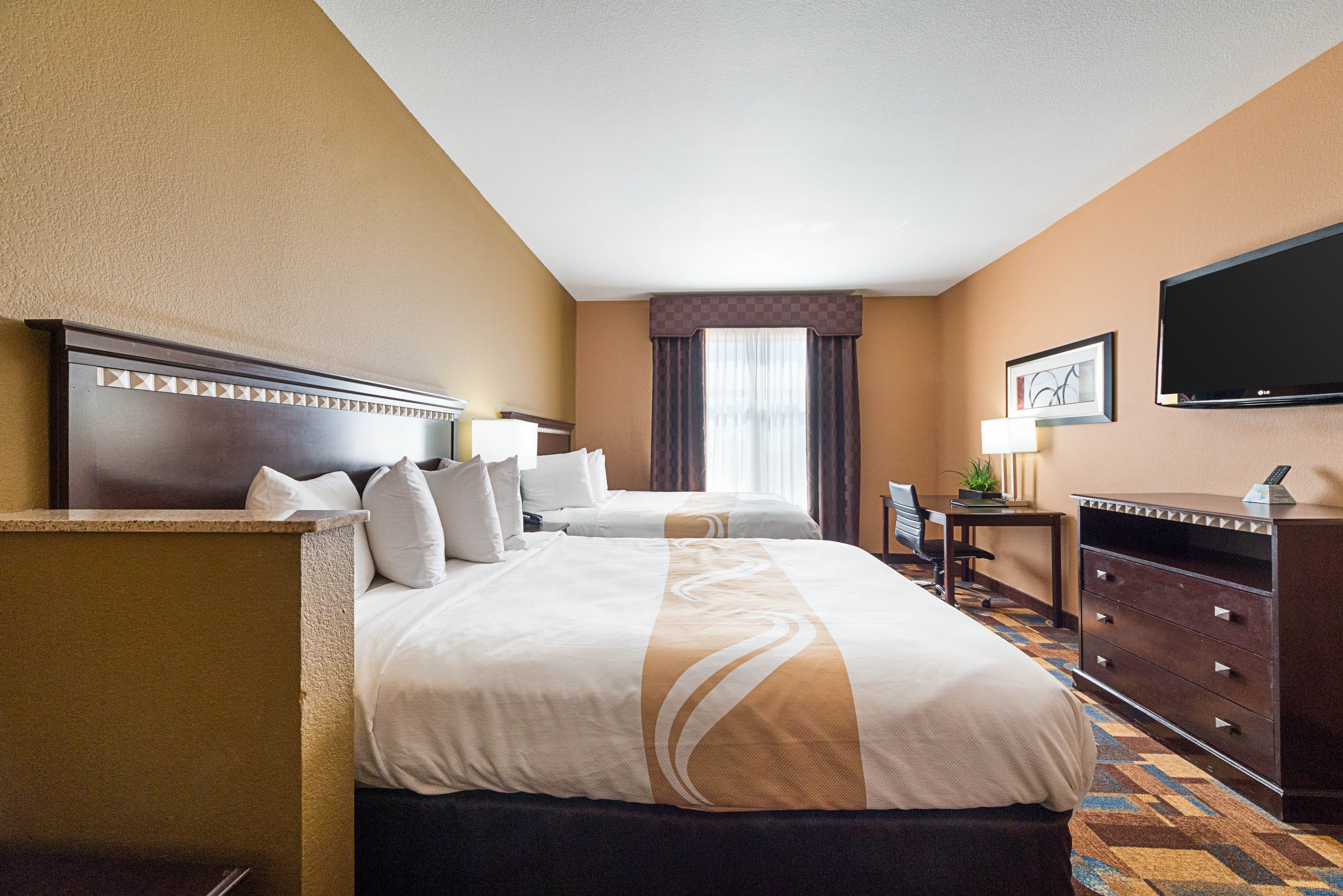 Quality Inn & Suites Buda — 18