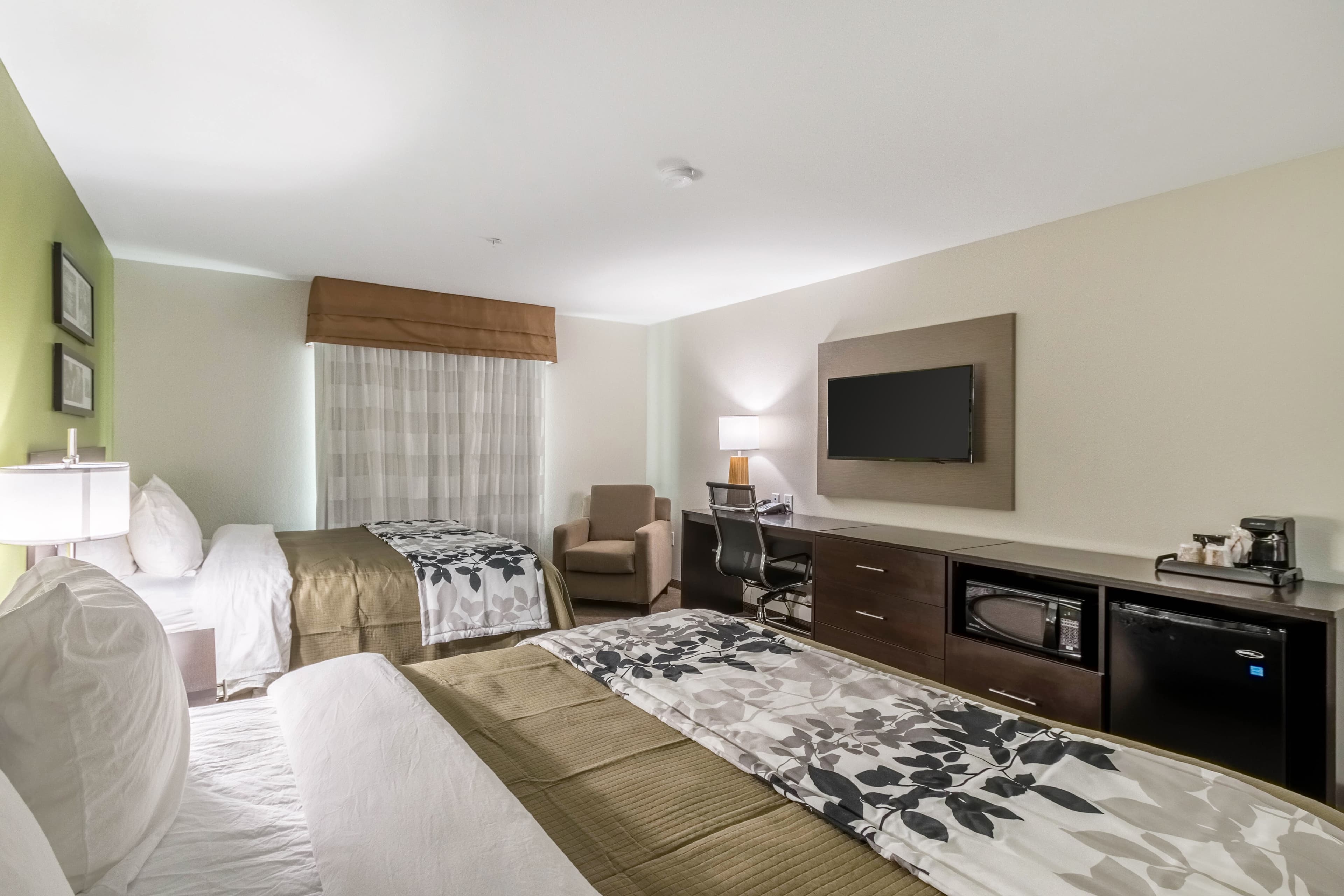 Sleep Inn & Suites College Station near University - Image 5