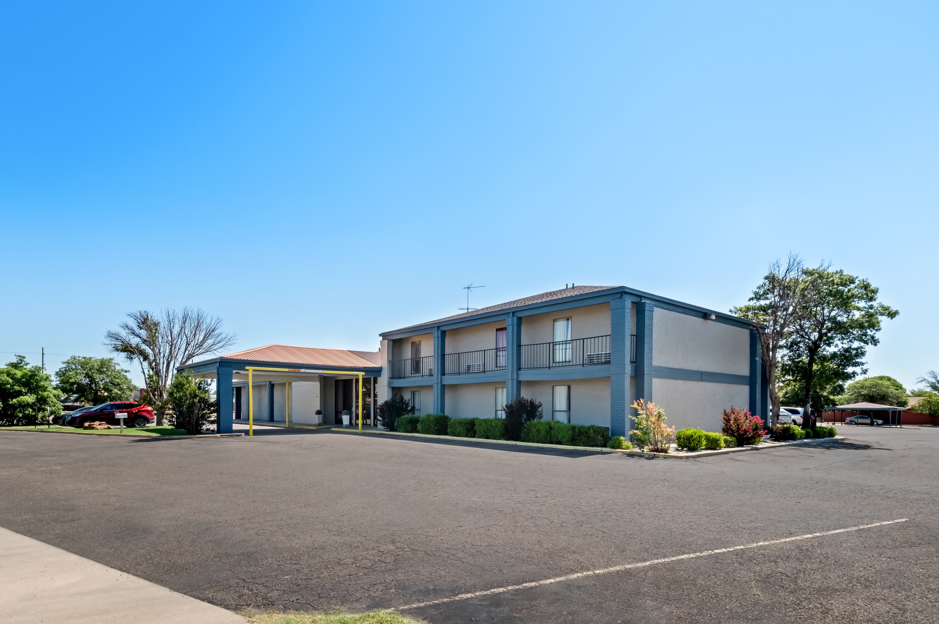 Quality Inn - Image 1