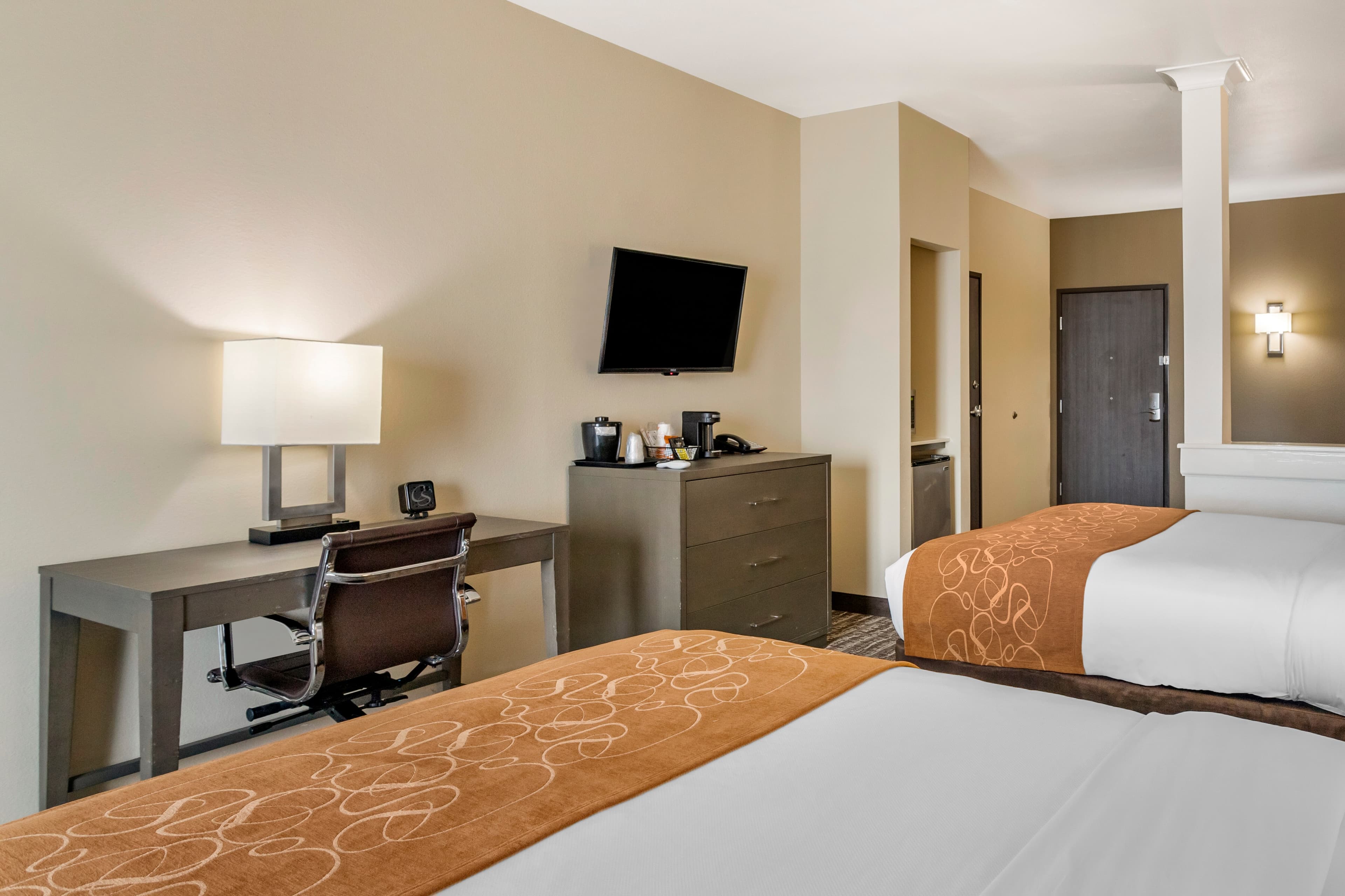 Comfort Suites Near Sam Houston Race Park — 8