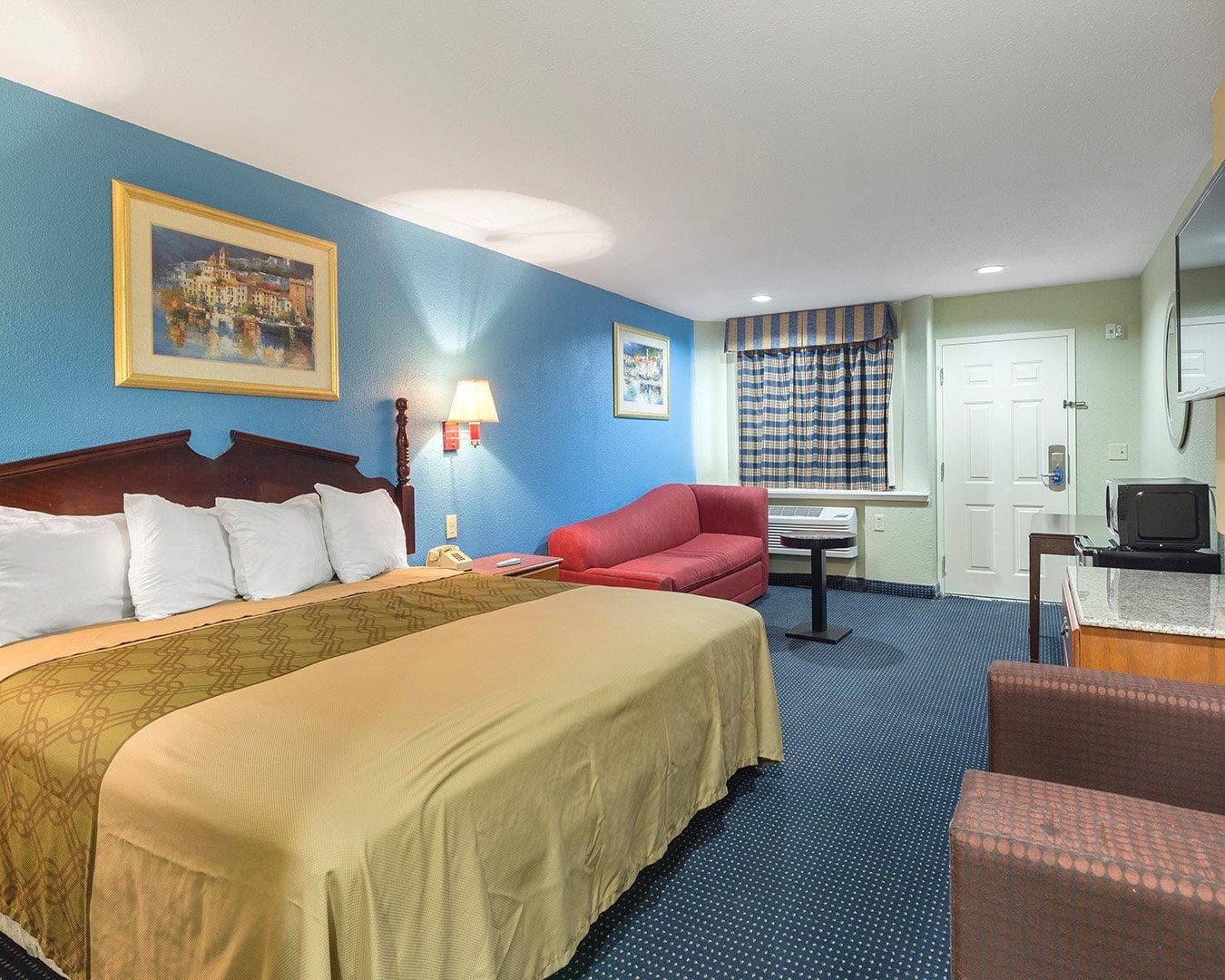 Rodeway Inn South Houston — 8