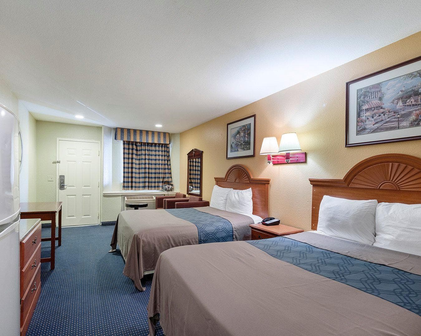 Rodeway Inn South Houston - Image 5