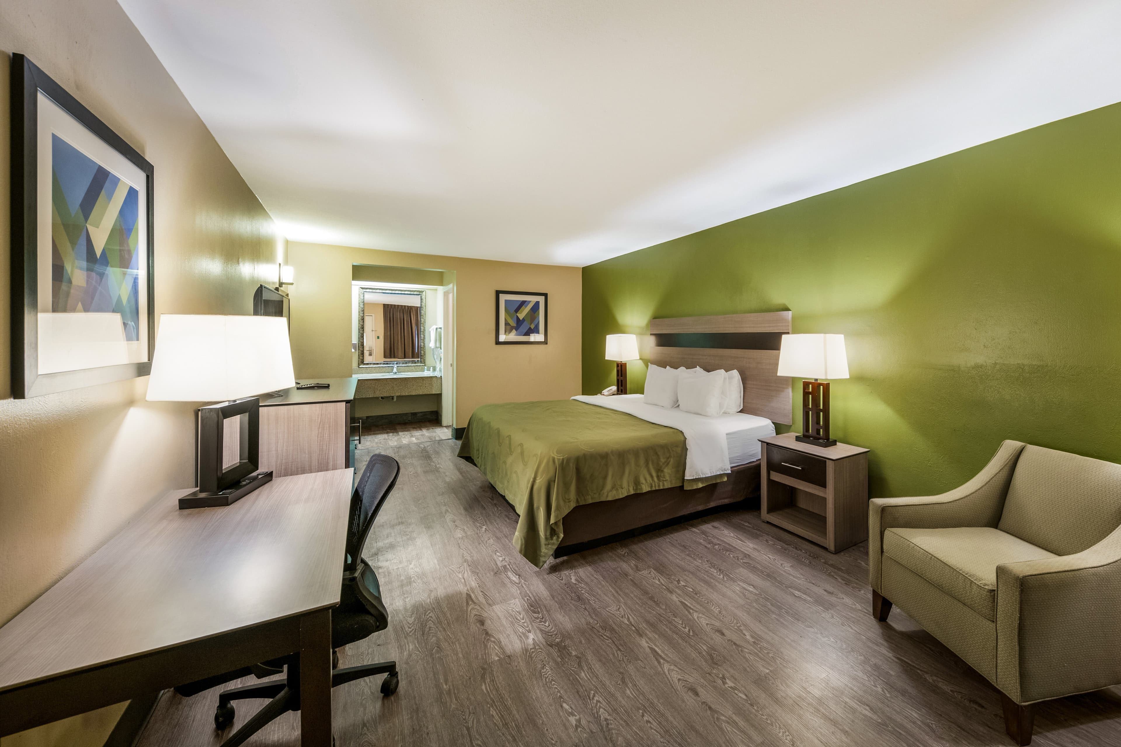 Quality Inn & Suites Garland - East Dallas — 12