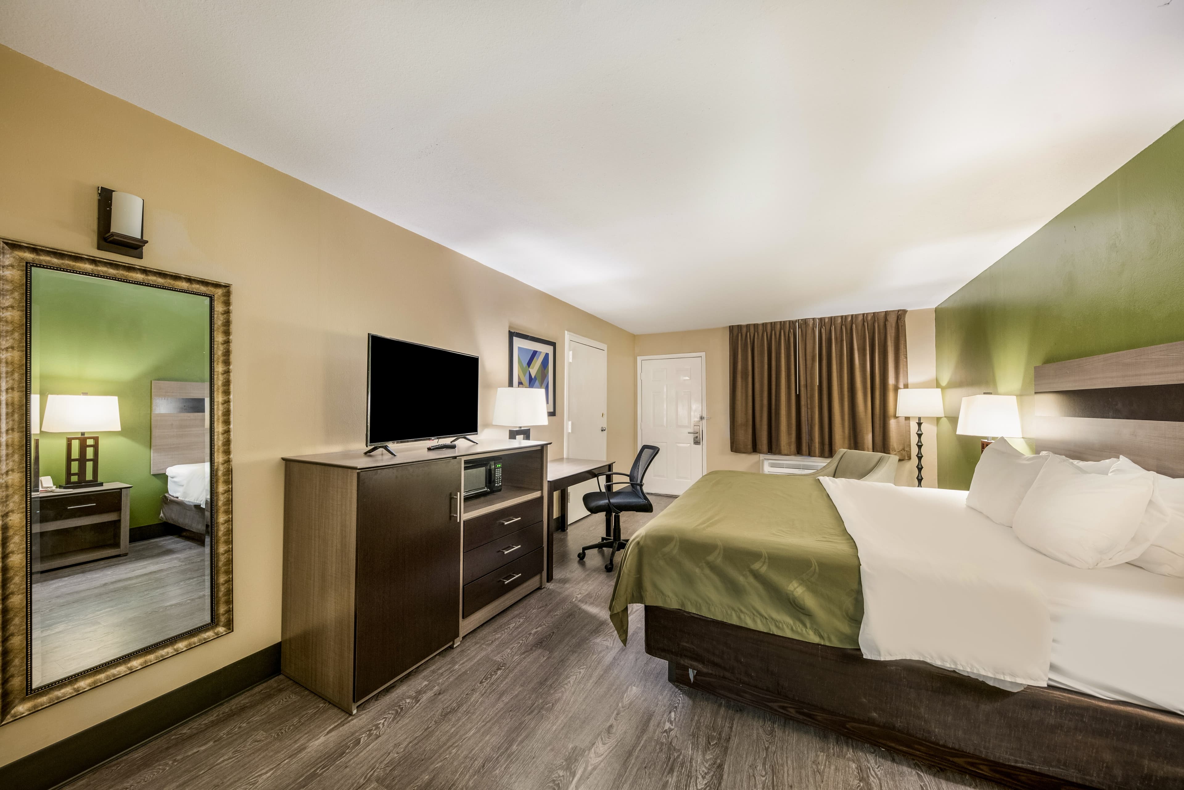 Quality Inn & Suites Garland - East Dallas — 11