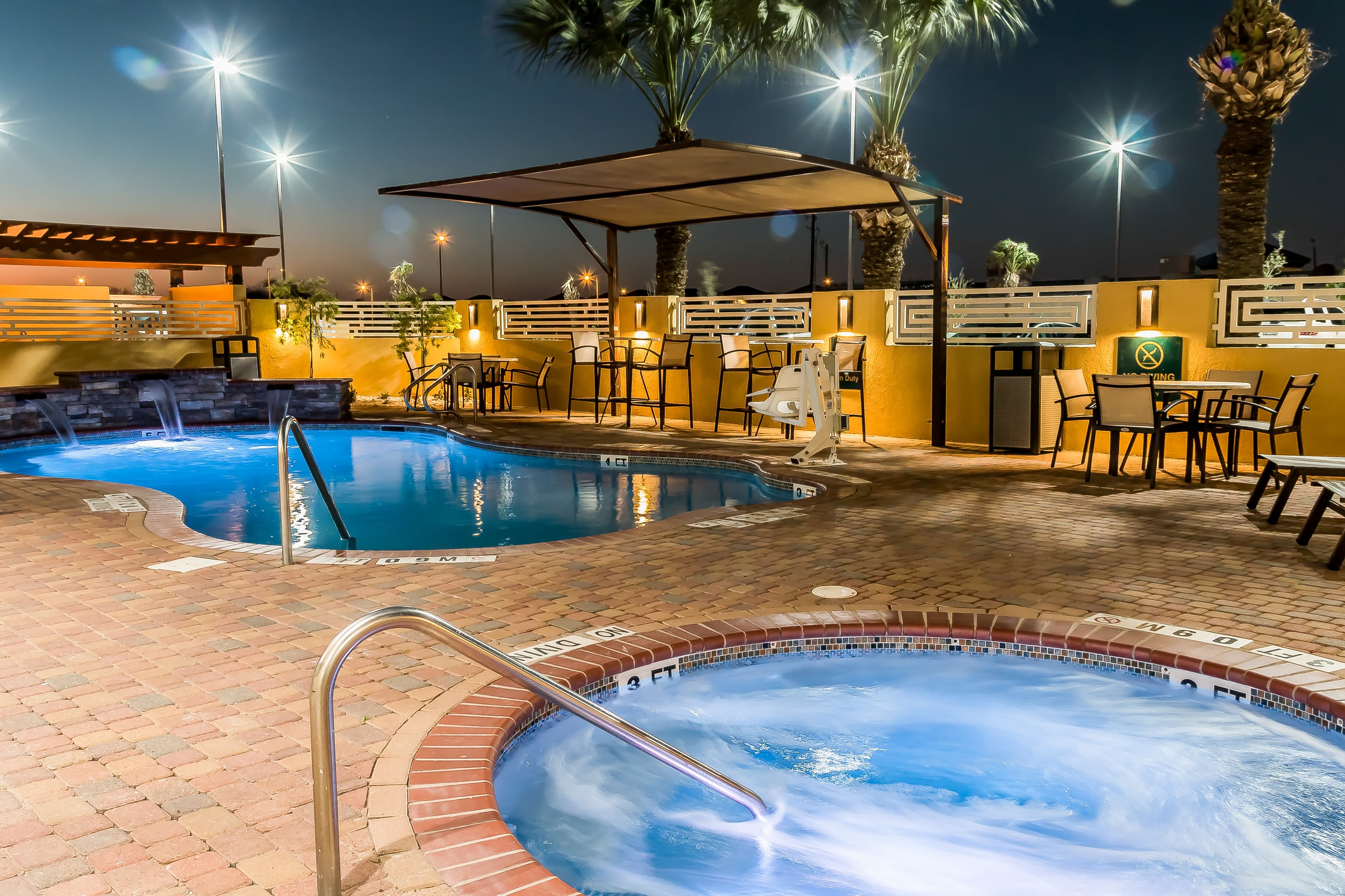 Comfort Inn Edinburg South - Image 1