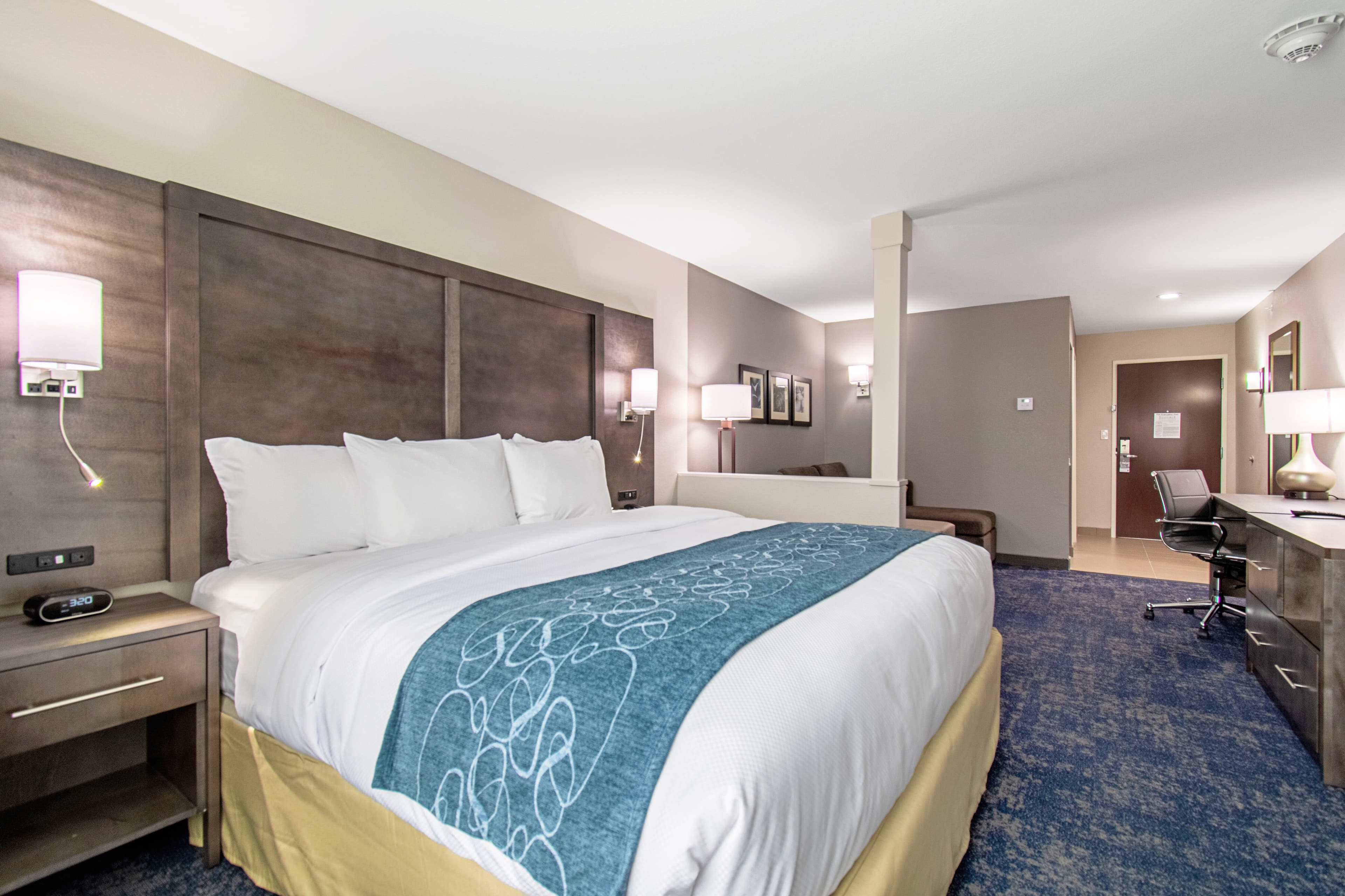 Comfort Suites Humble Houston IAH — 17