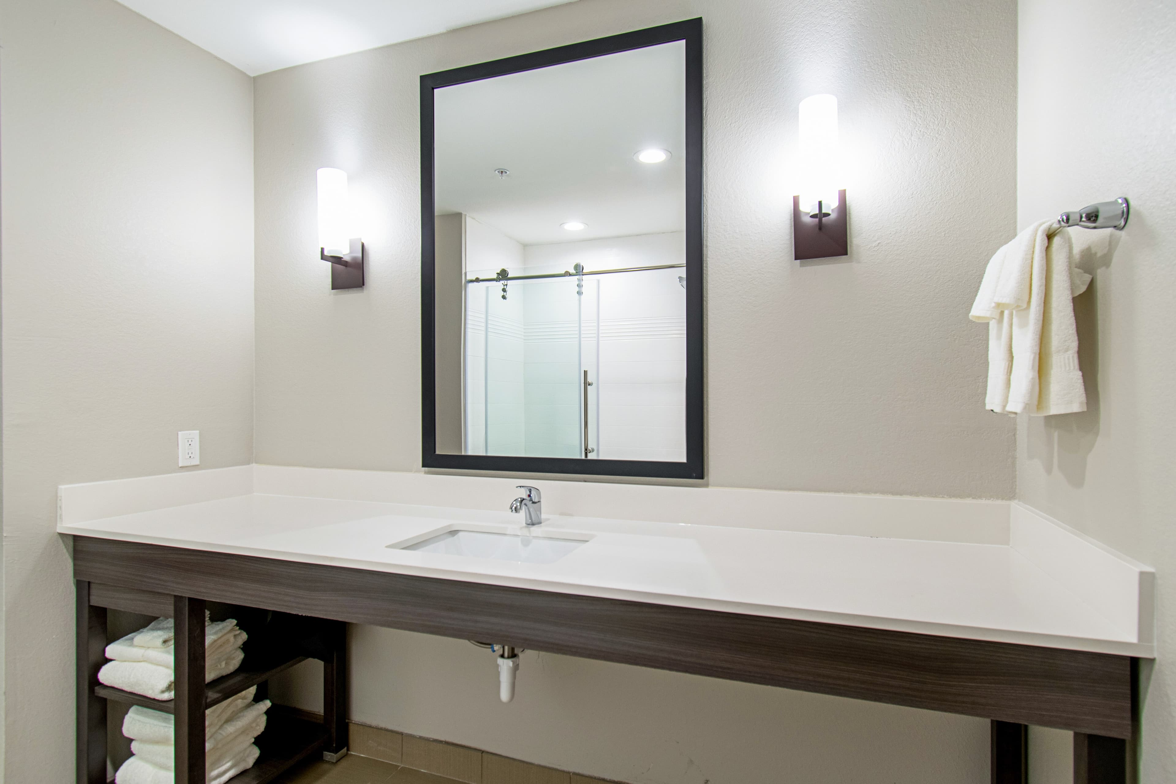 Comfort Suites Humble Houston IAH — 23