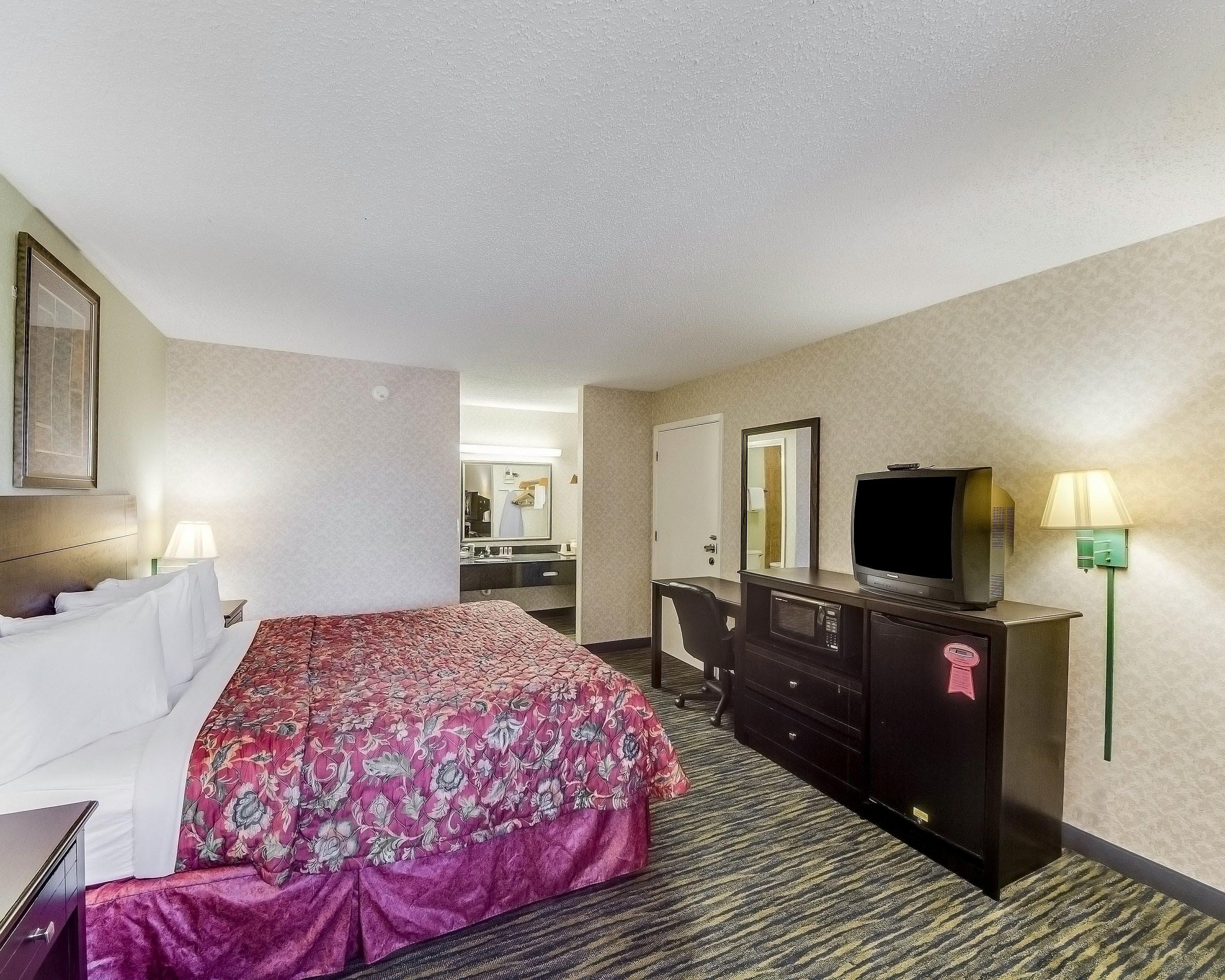Econo Lodge Falfurrias Hwy 281 - Image 3