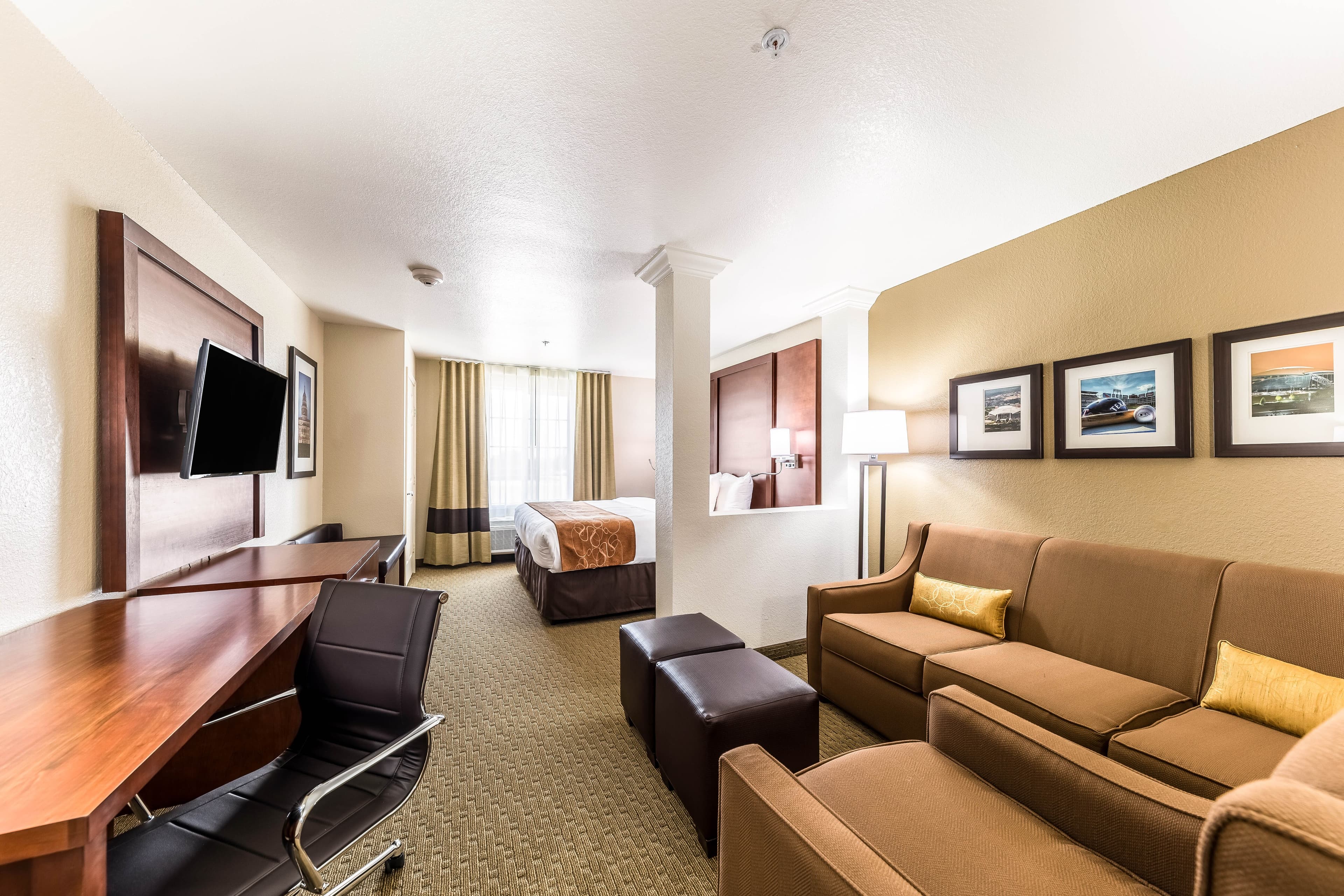 Comfort Suites Grand Prairie - Arlington North - Image 2
