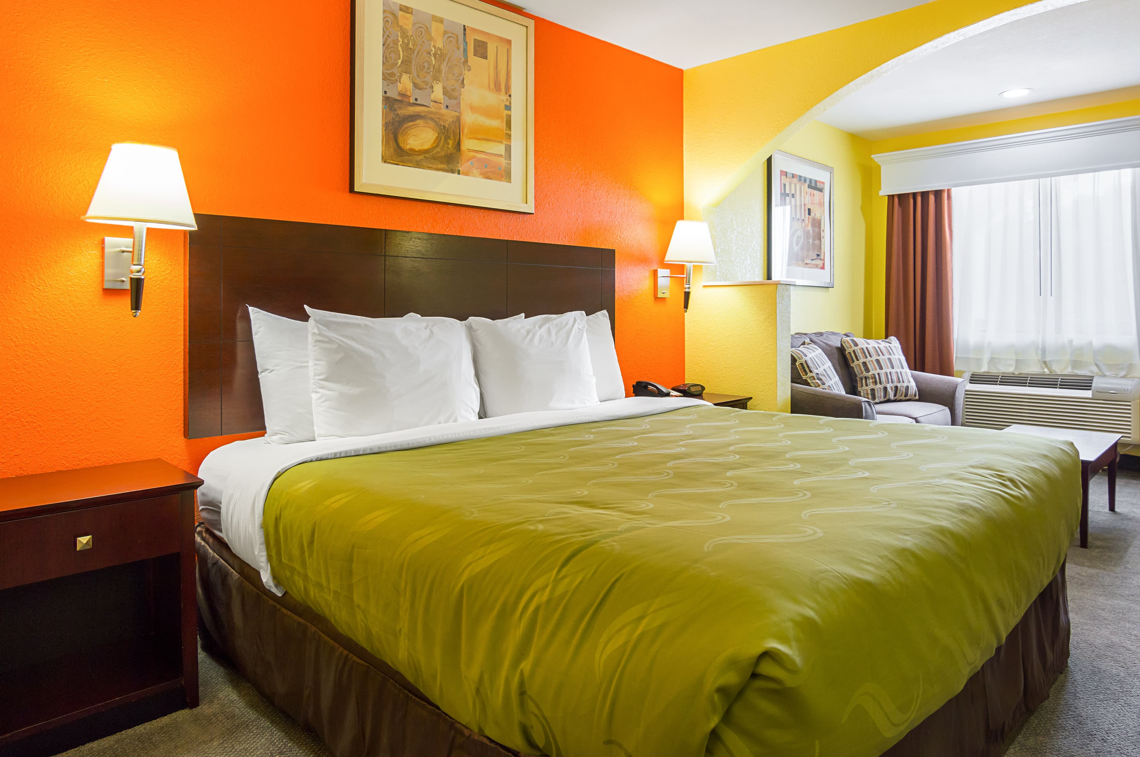 Quality Inn Carthage - Image 4