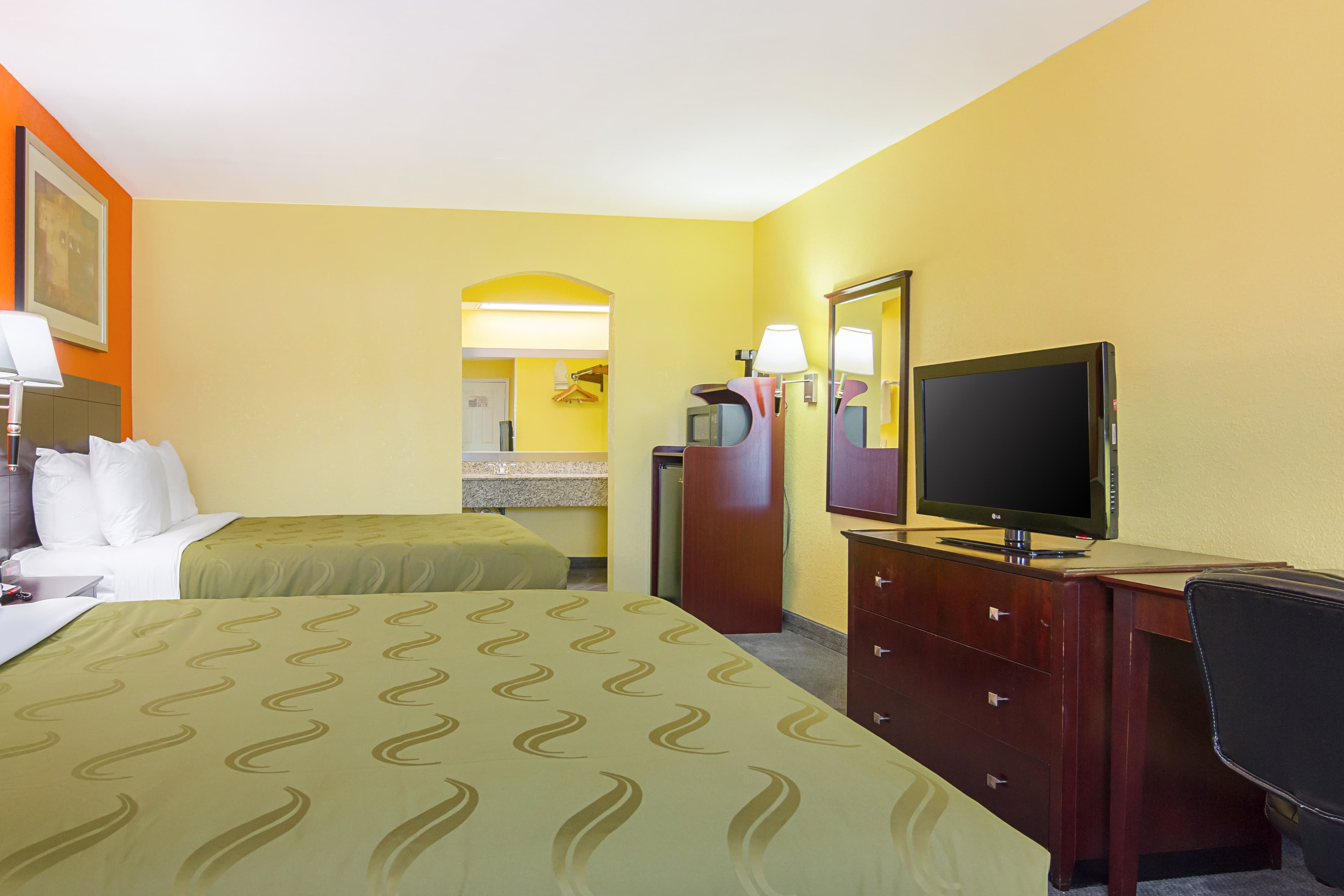 Quality Inn Carthage — 16