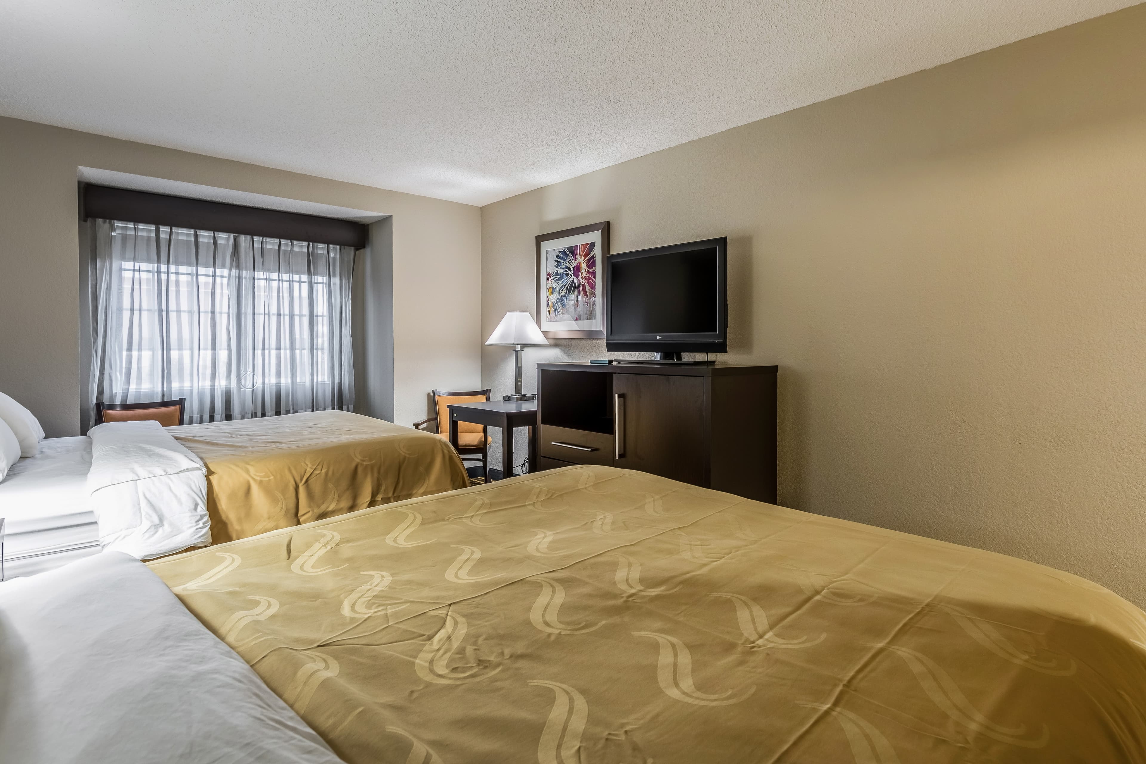 Quality Inn & Suites El Paso I-10 — 7