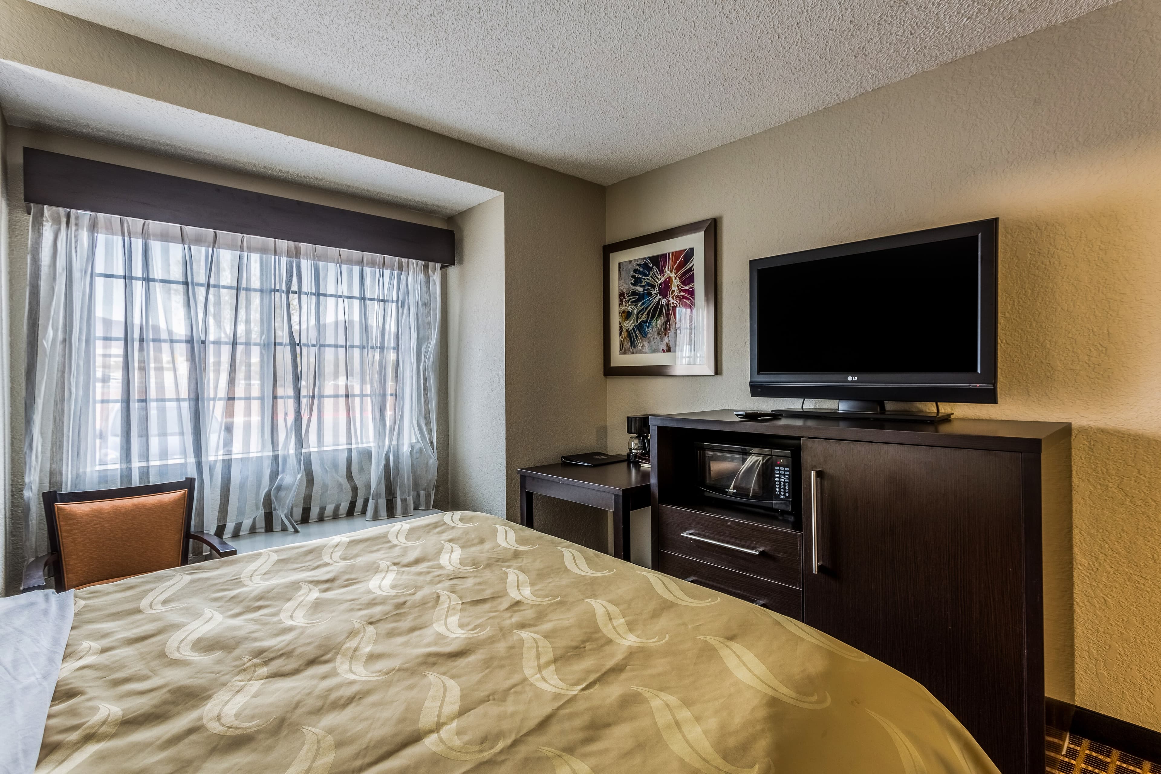 Quality Inn & Suites El Paso I-10 — 18