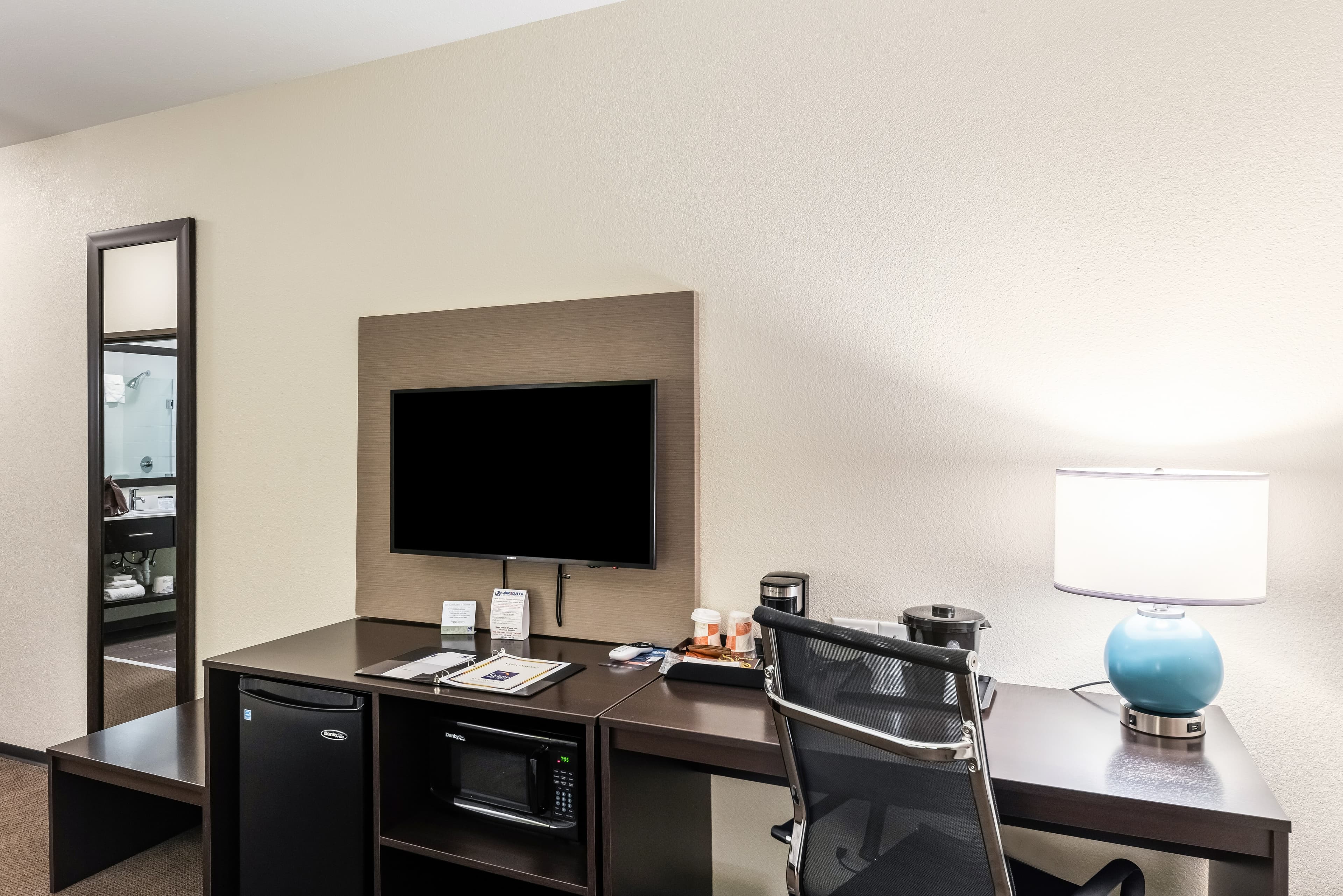 Sleep Inn & Suites Fort Worth - Fossil Creek - Image 4