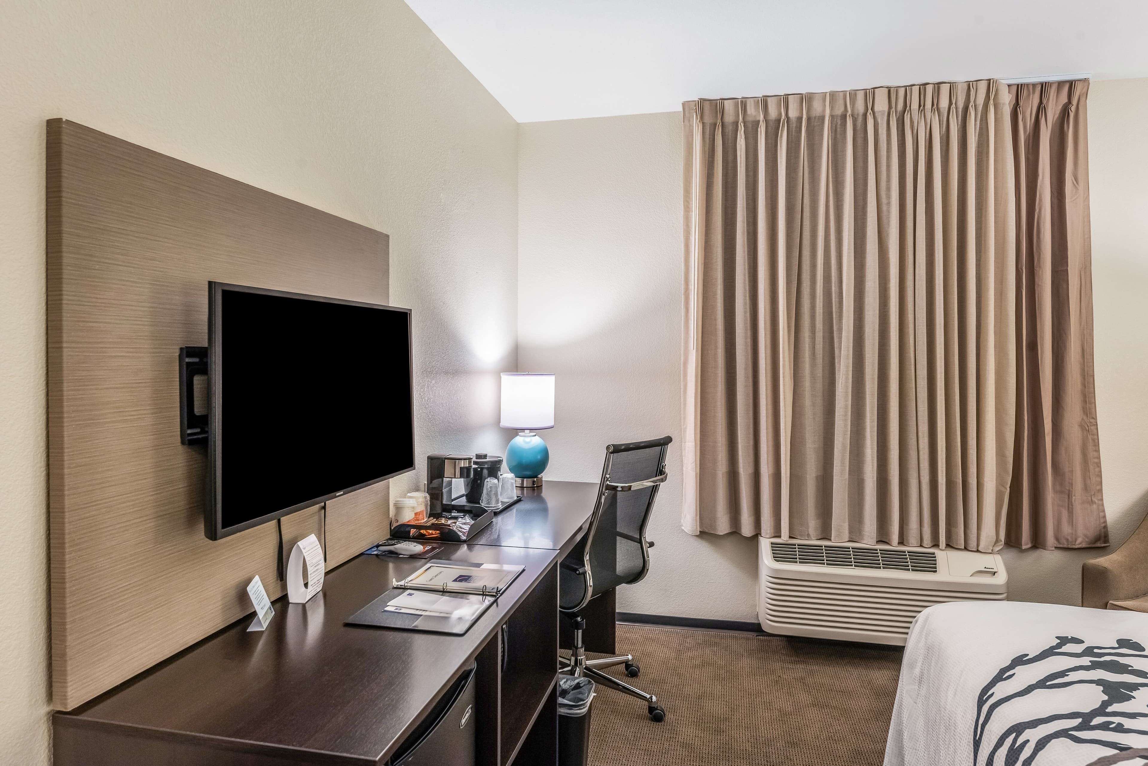 Sleep Inn & Suites Fort Worth - Fossil Creek - Image 5