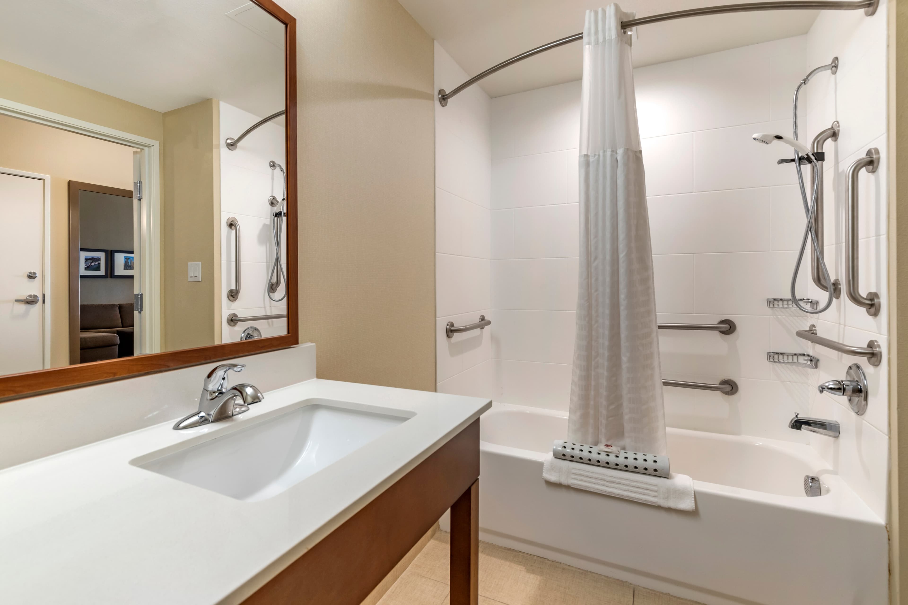 Comfort Suites Kyle - Image 5