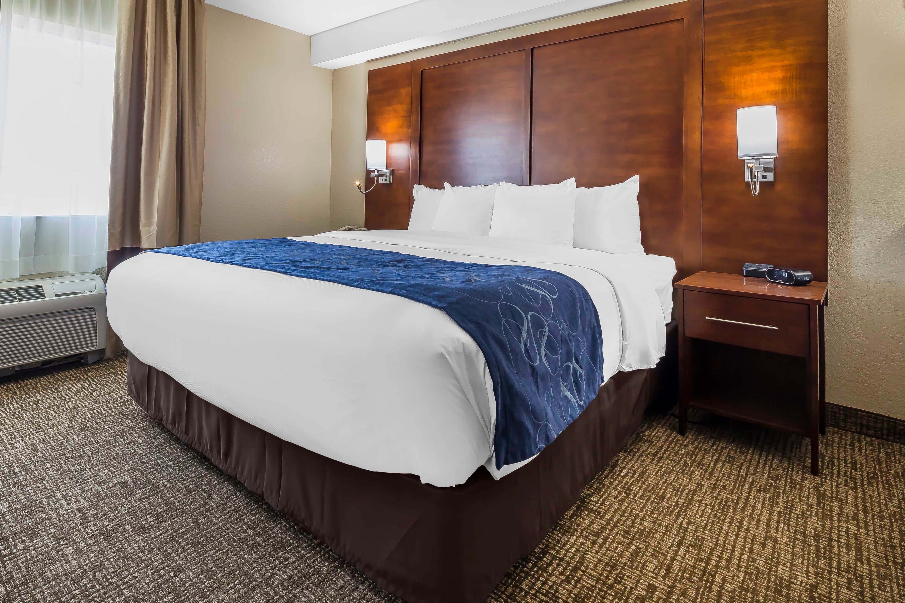 Comfort Suites El Paso Airport — 20