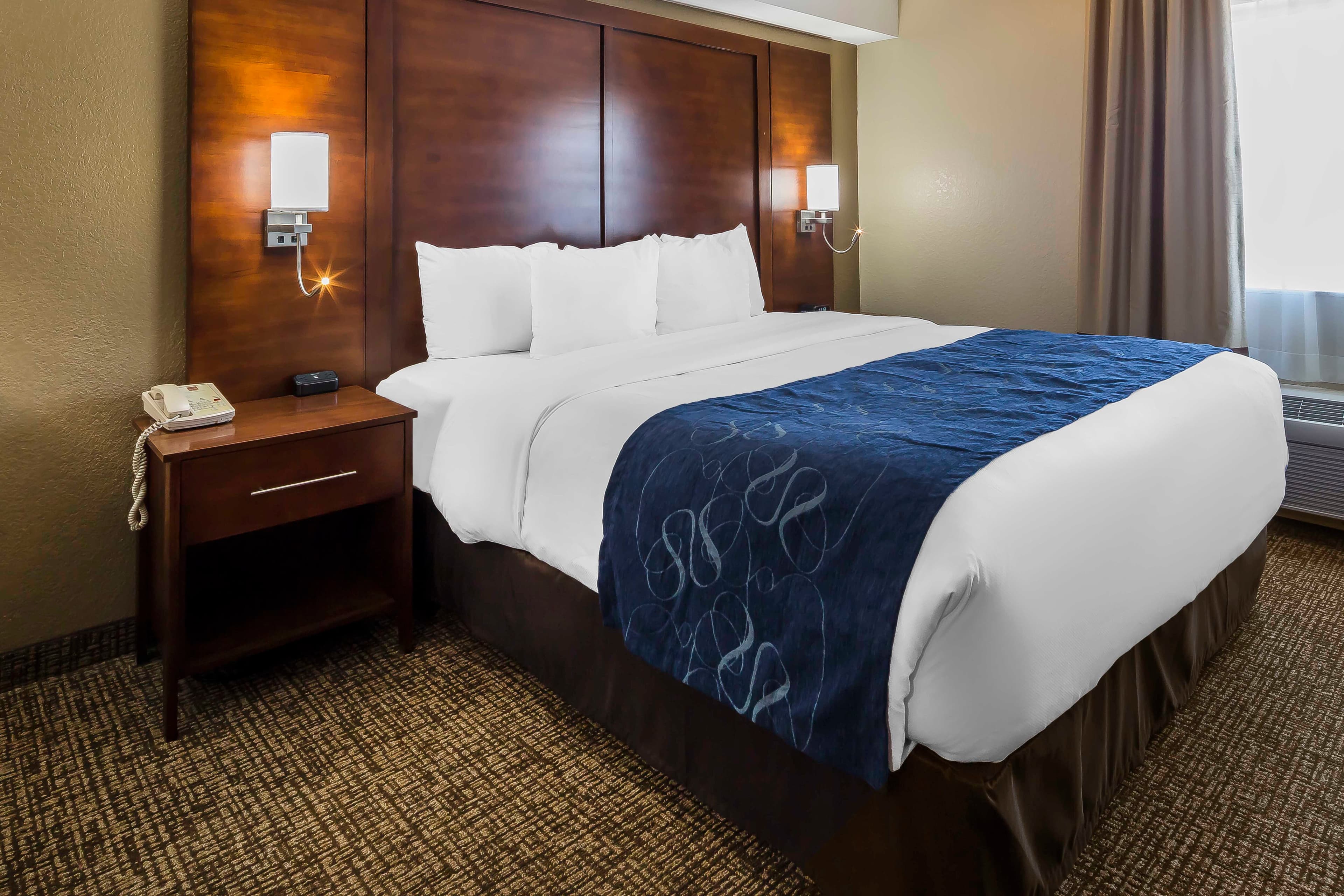 Comfort Suites El Paso Airport — 6