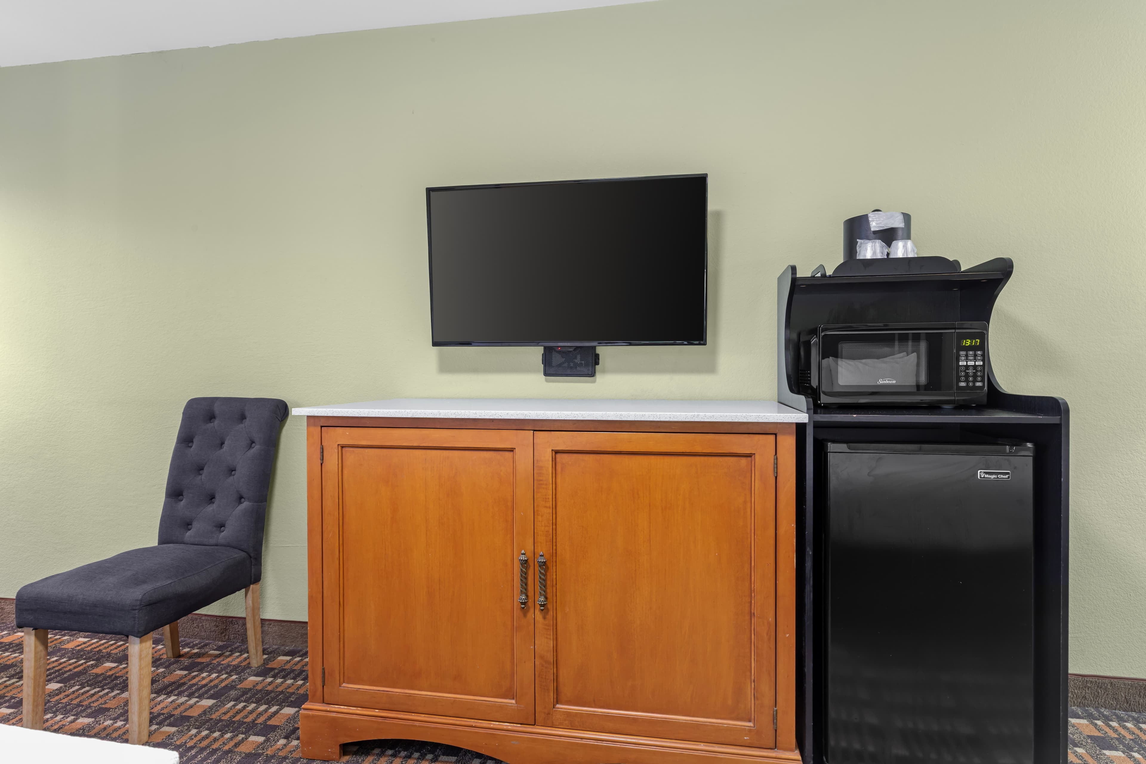 Quality Inn & Suites Plano East - Richardson - Image 3