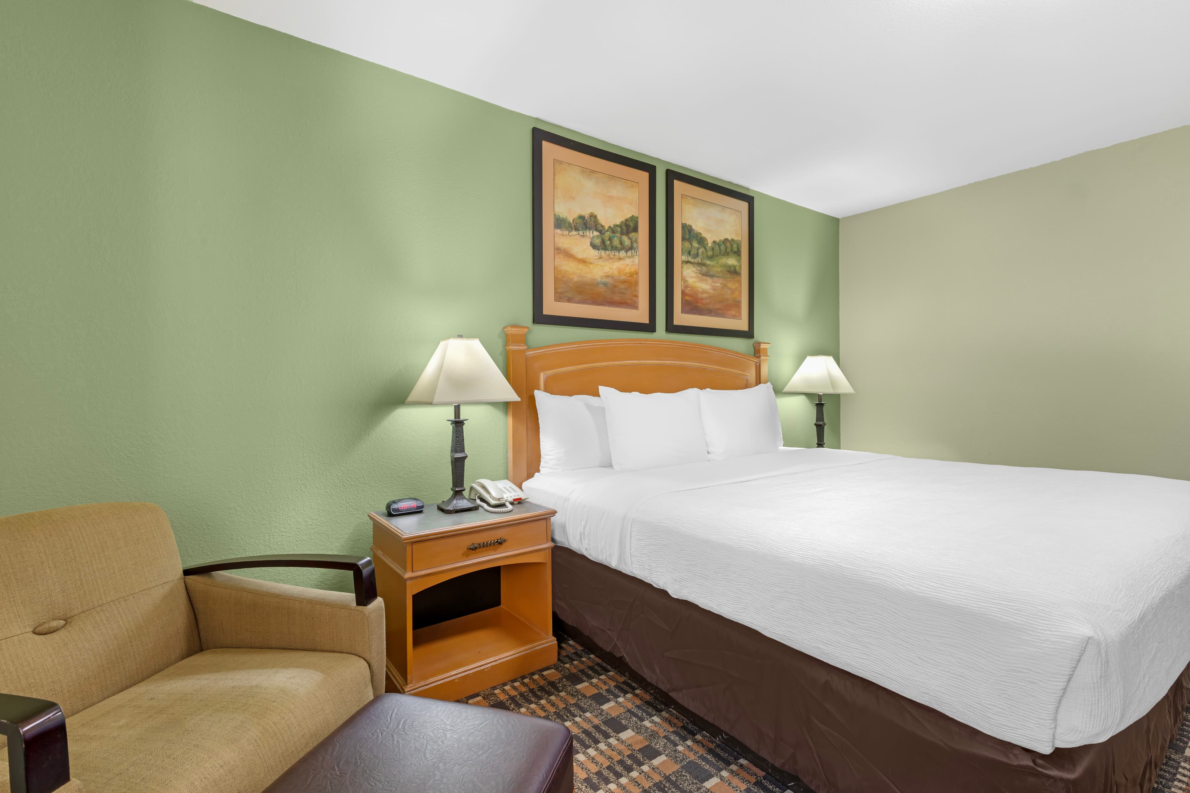 Quality Inn & Suites Plano East - Richardson — 11