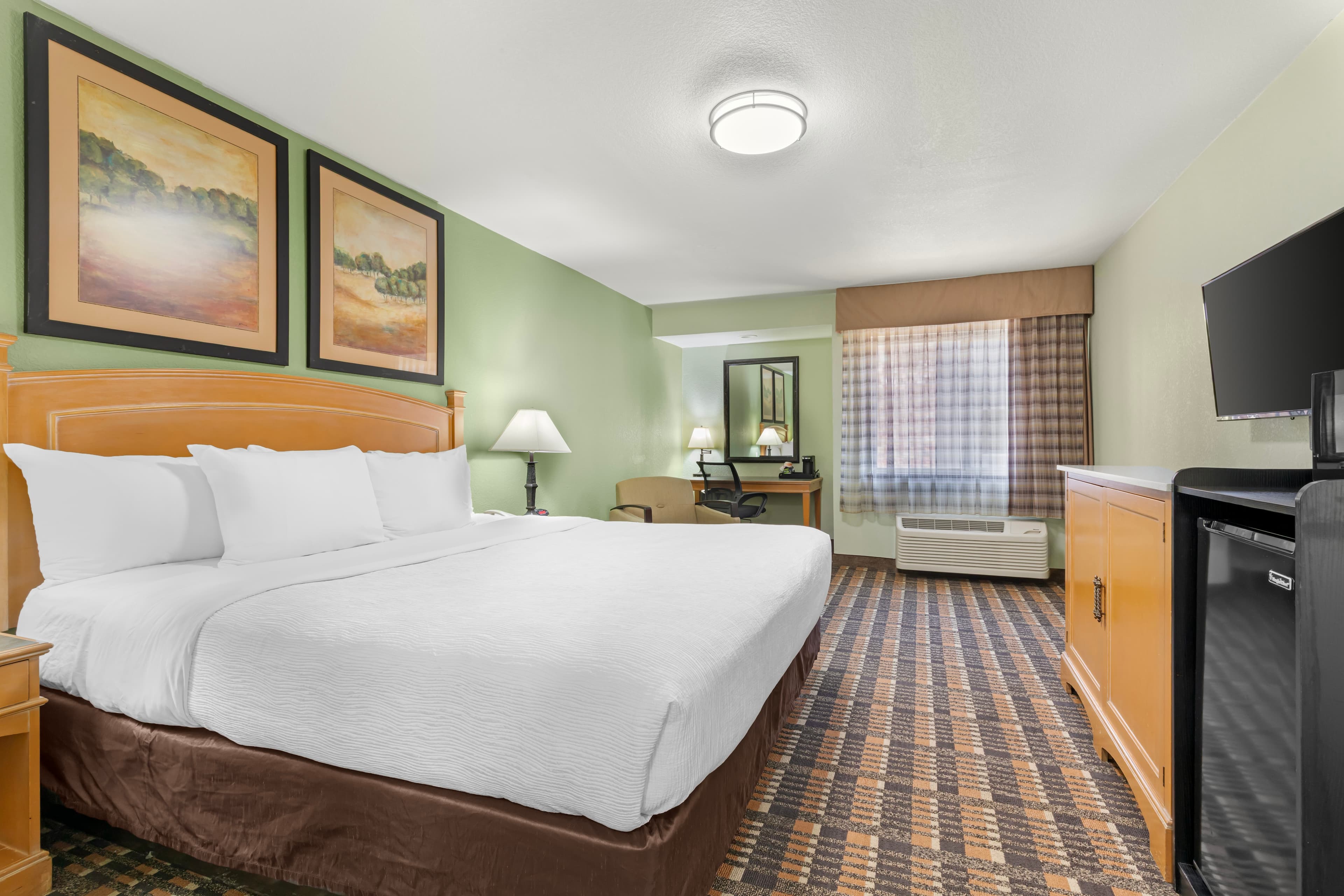 Quality Inn & Suites Plano East - Richardson — 13