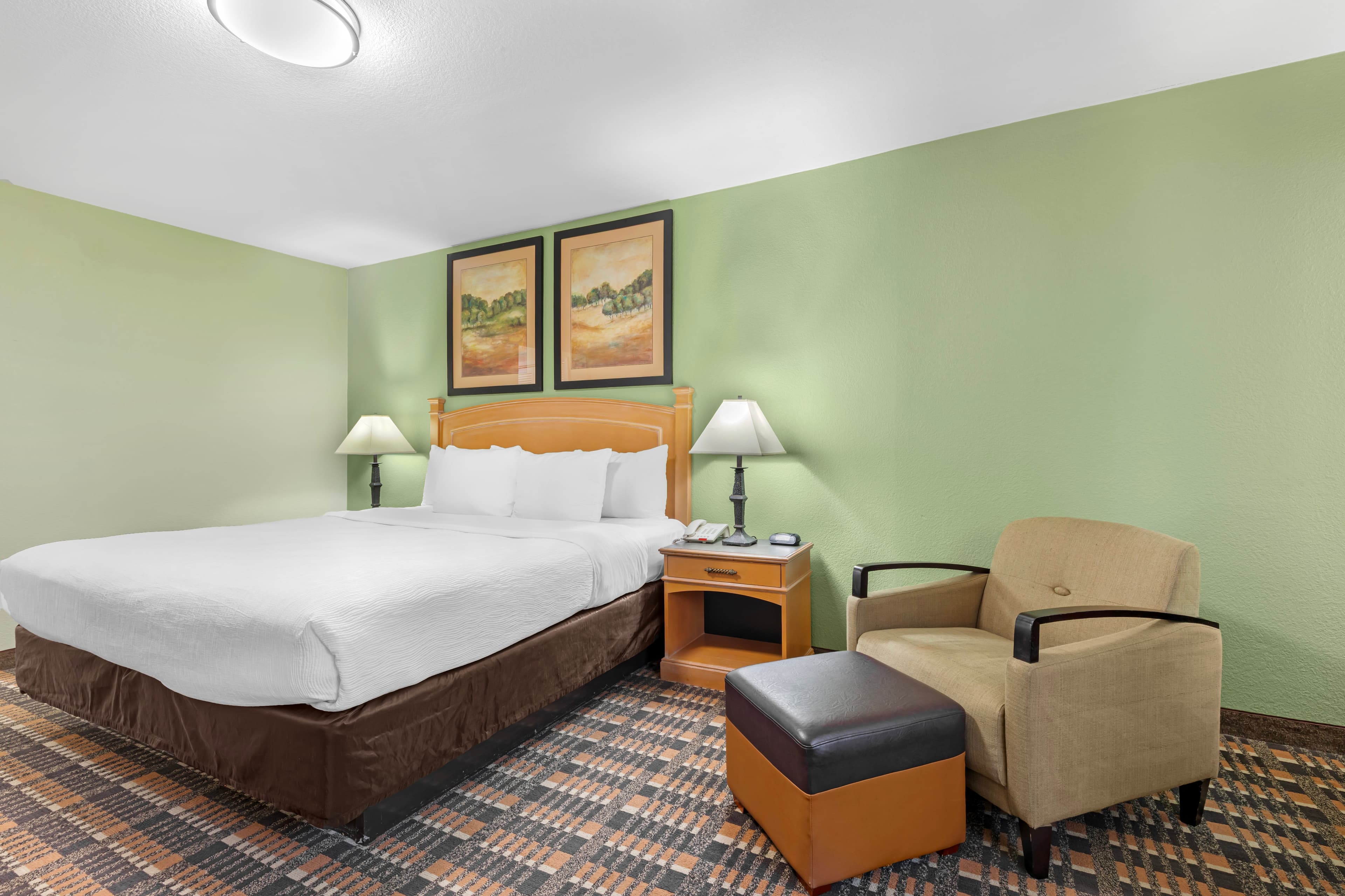 Quality Inn & Suites Plano East - Richardson — 15