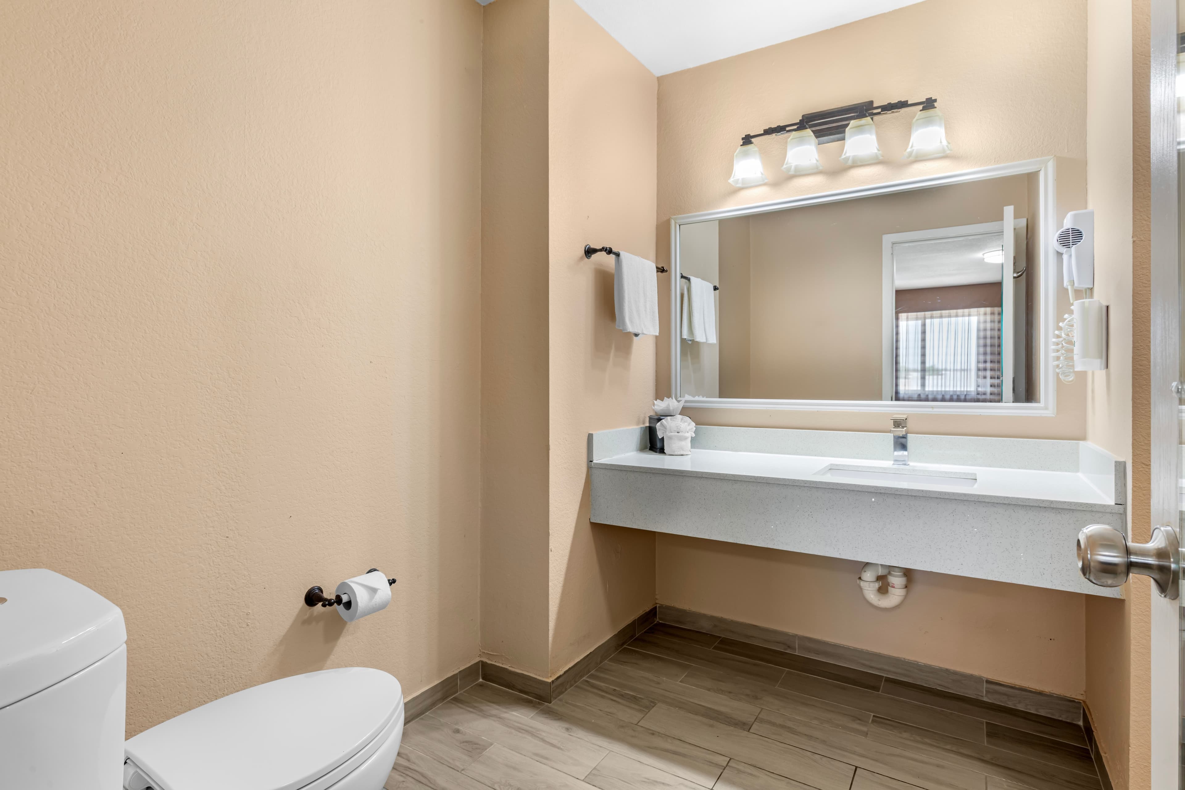 Quality Inn & Suites Plano East - Richardson — 24