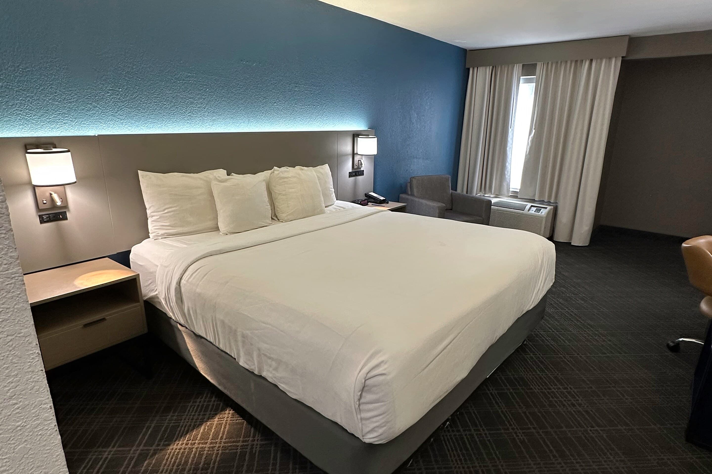 Comfort Inn Dallas Park Central - Image 3