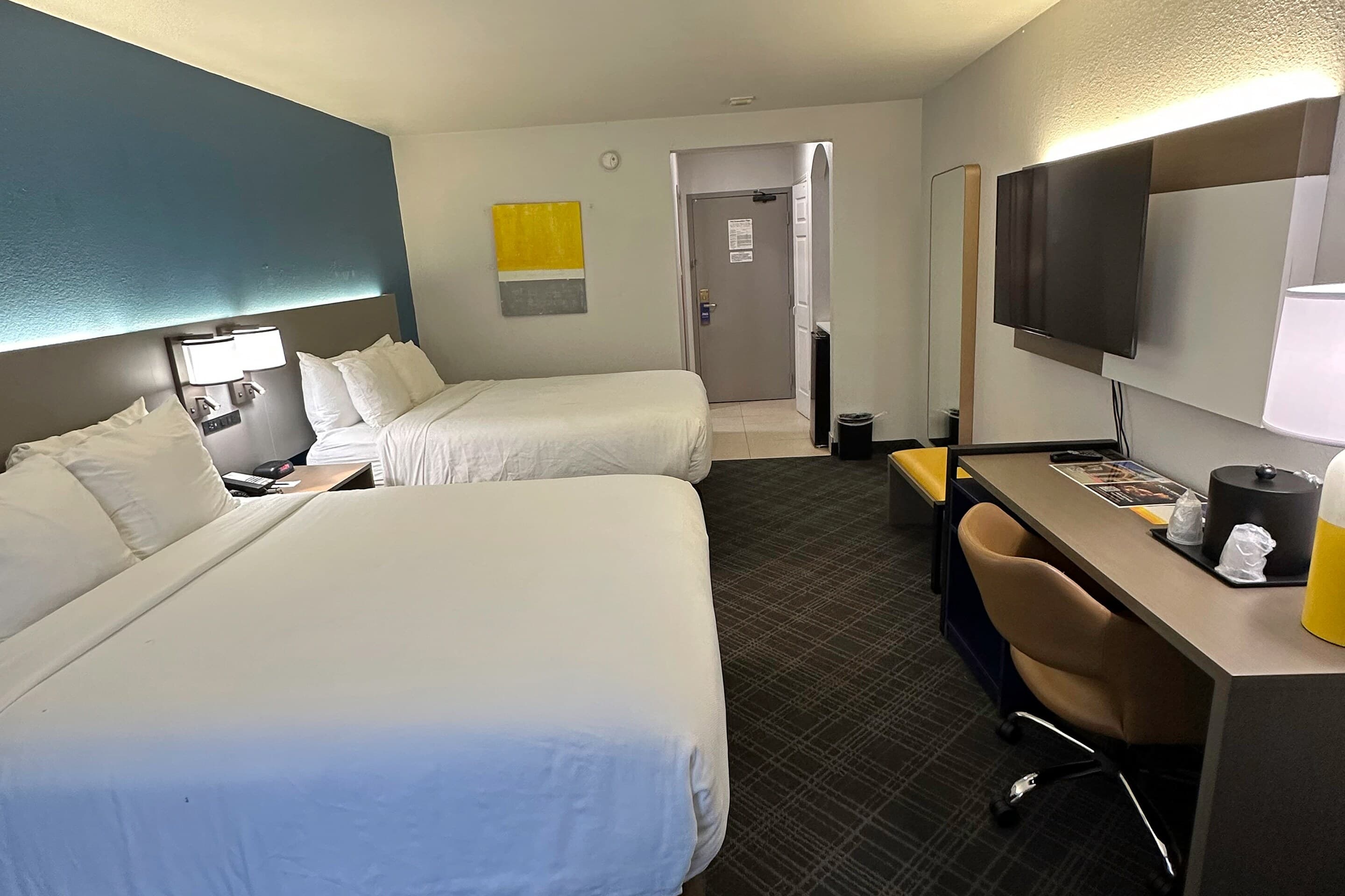 Comfort Inn Dallas Park Central — 7